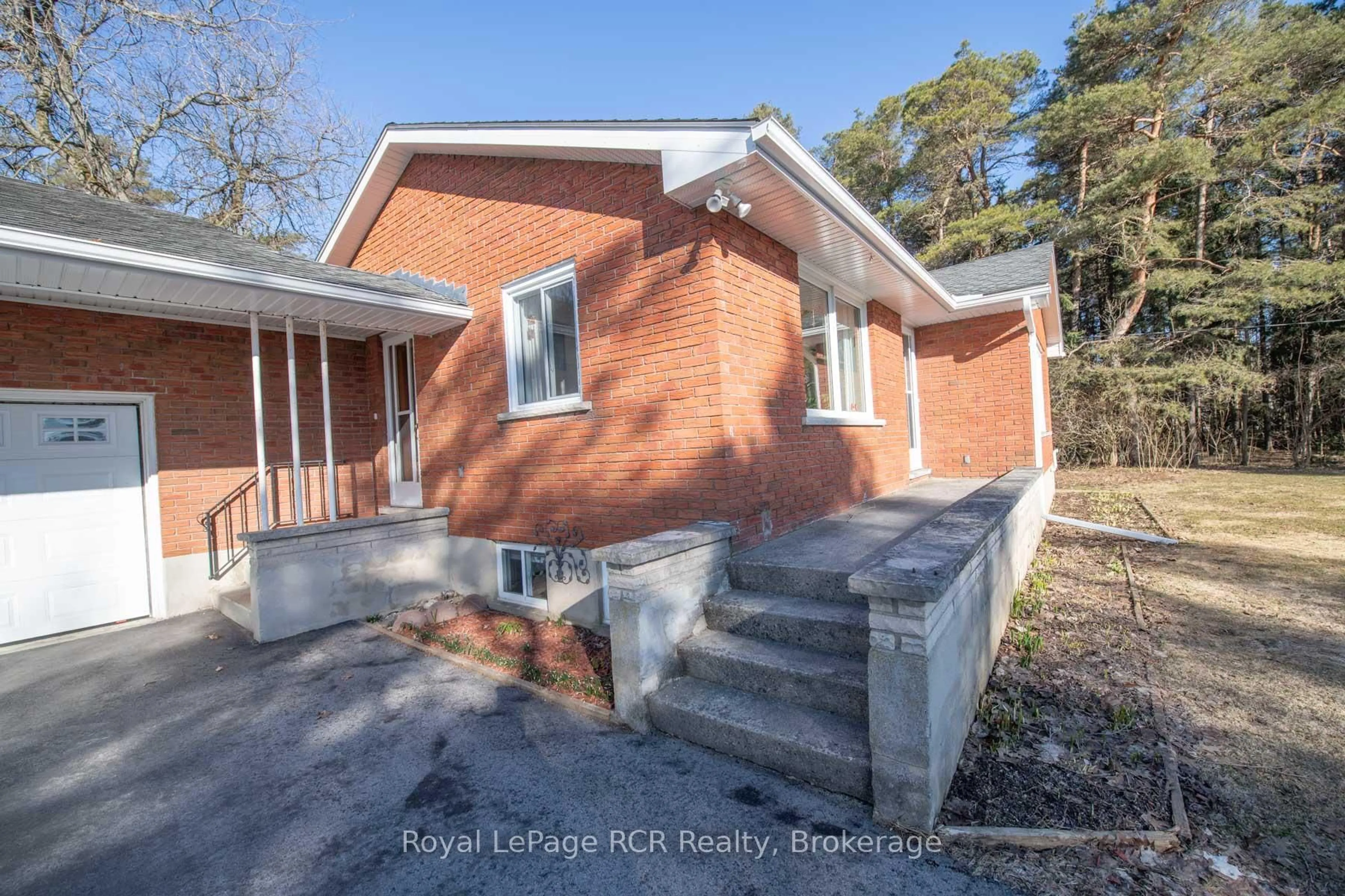 Home with brick exterior material, street for 313634 HIGHWAY 6 Highway, West Grey Ontario N0G 1R0