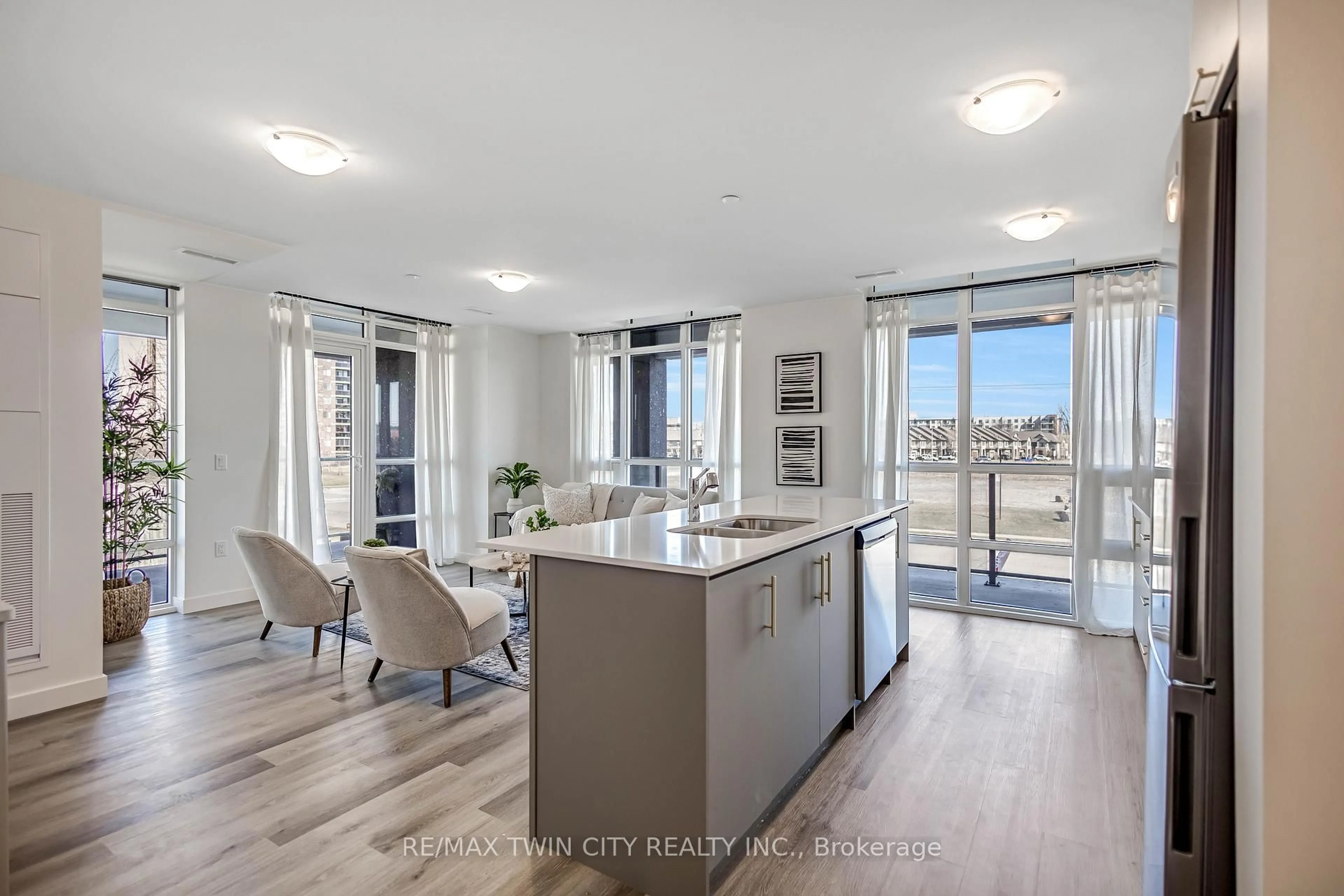 Open concept kitchen, unknown for 461 Green Rd #212, Hamilton Ontario L8E 0L5