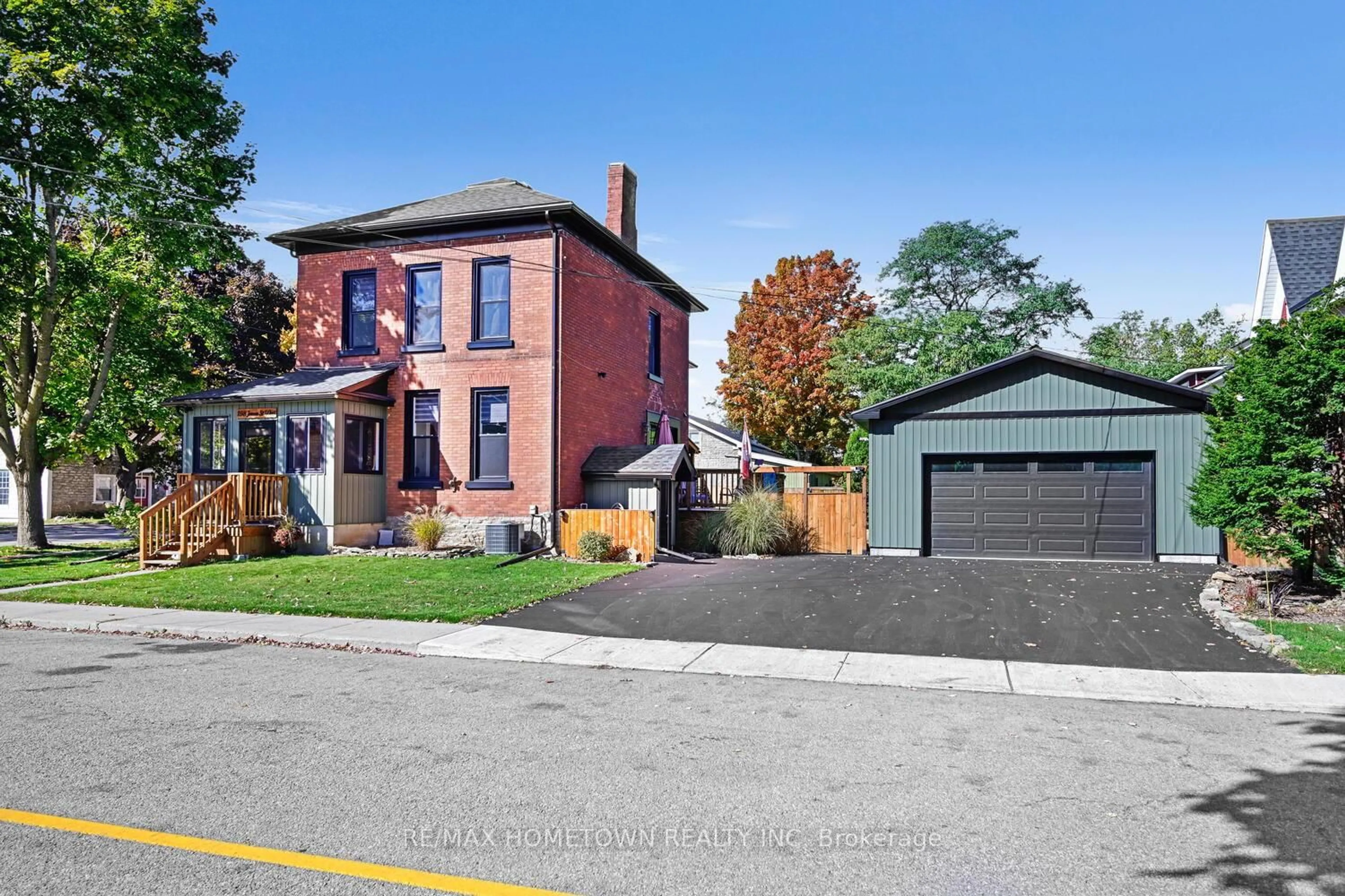 Home with brick exterior material, street for 198 James St, Prescott Ontario K0E 1T0