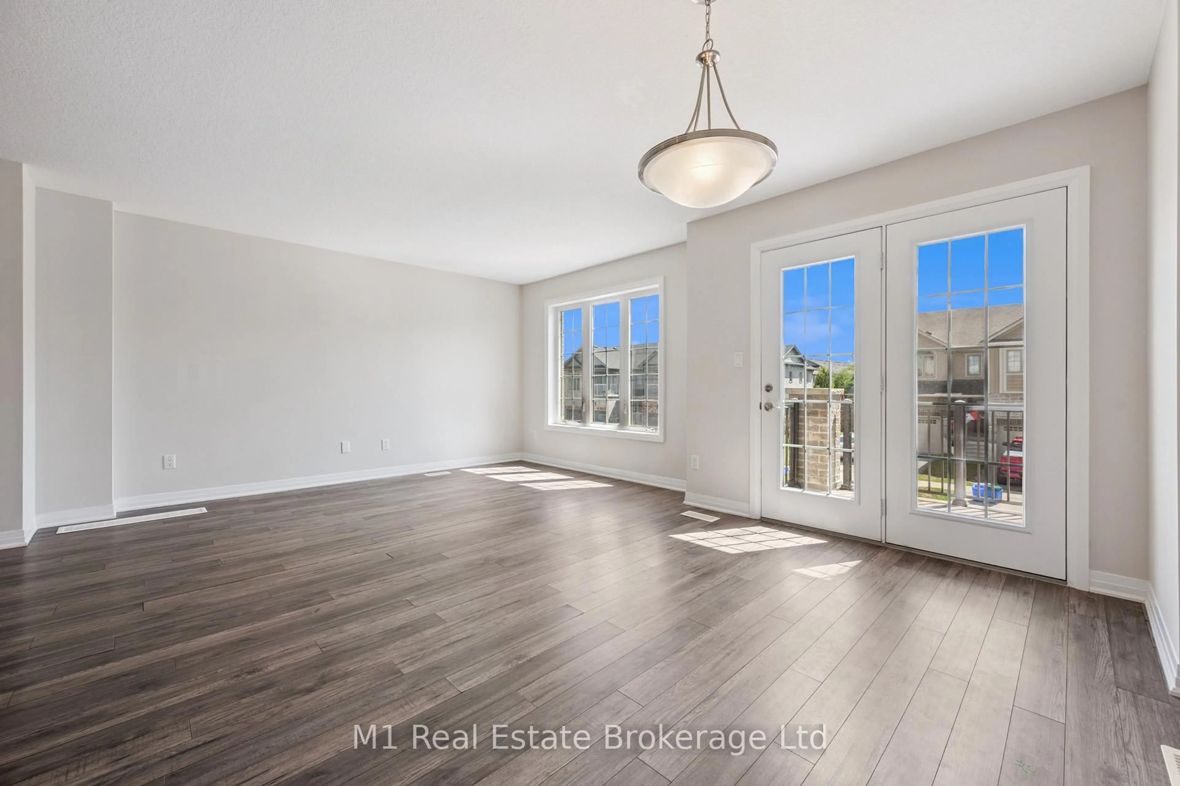 A pic of a room for 13 Meadowridge St, Kitchener Ontario N2P 0H2