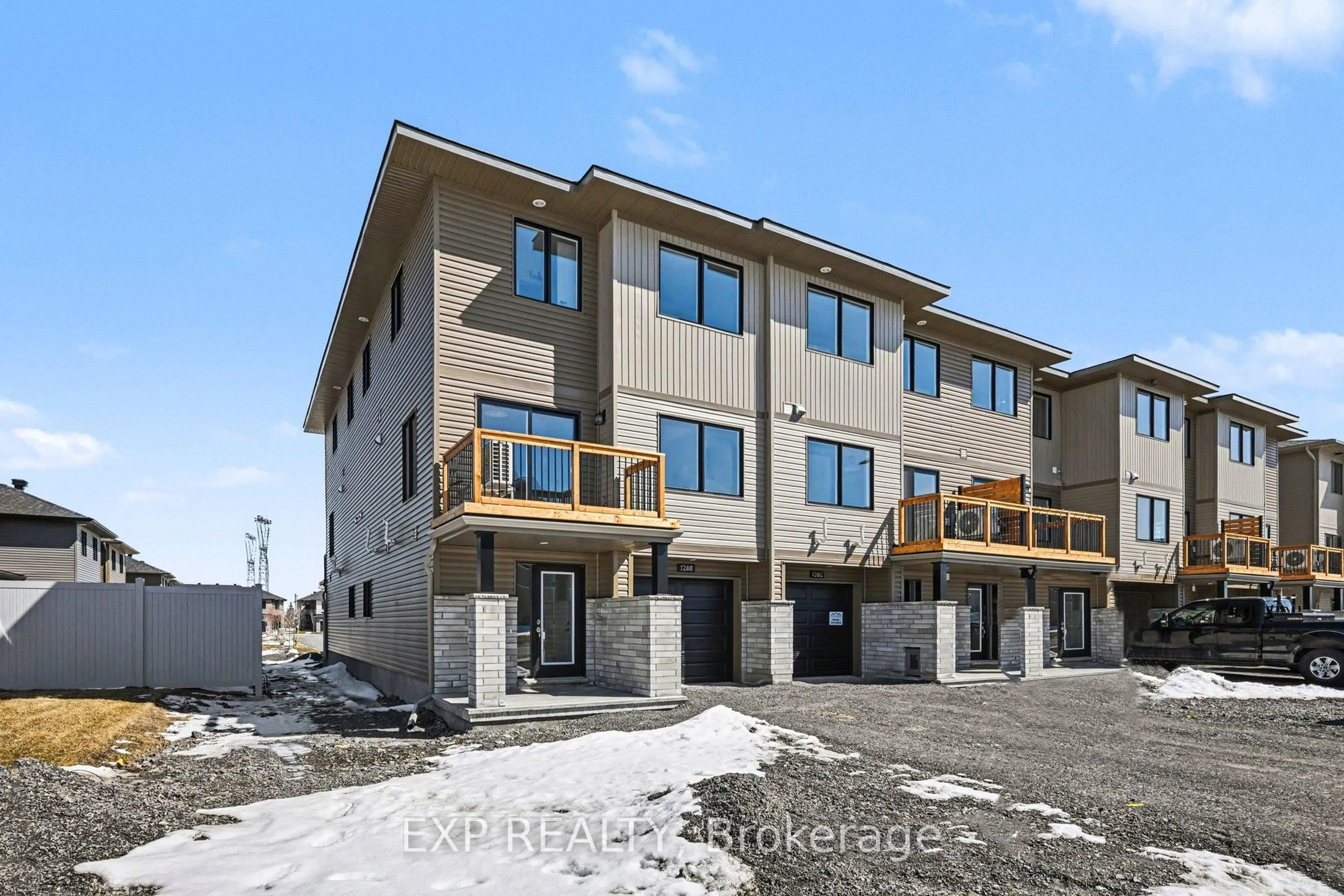 Unknown for 1200 Cope Dr, Ottawa Ontario K2S 3C4