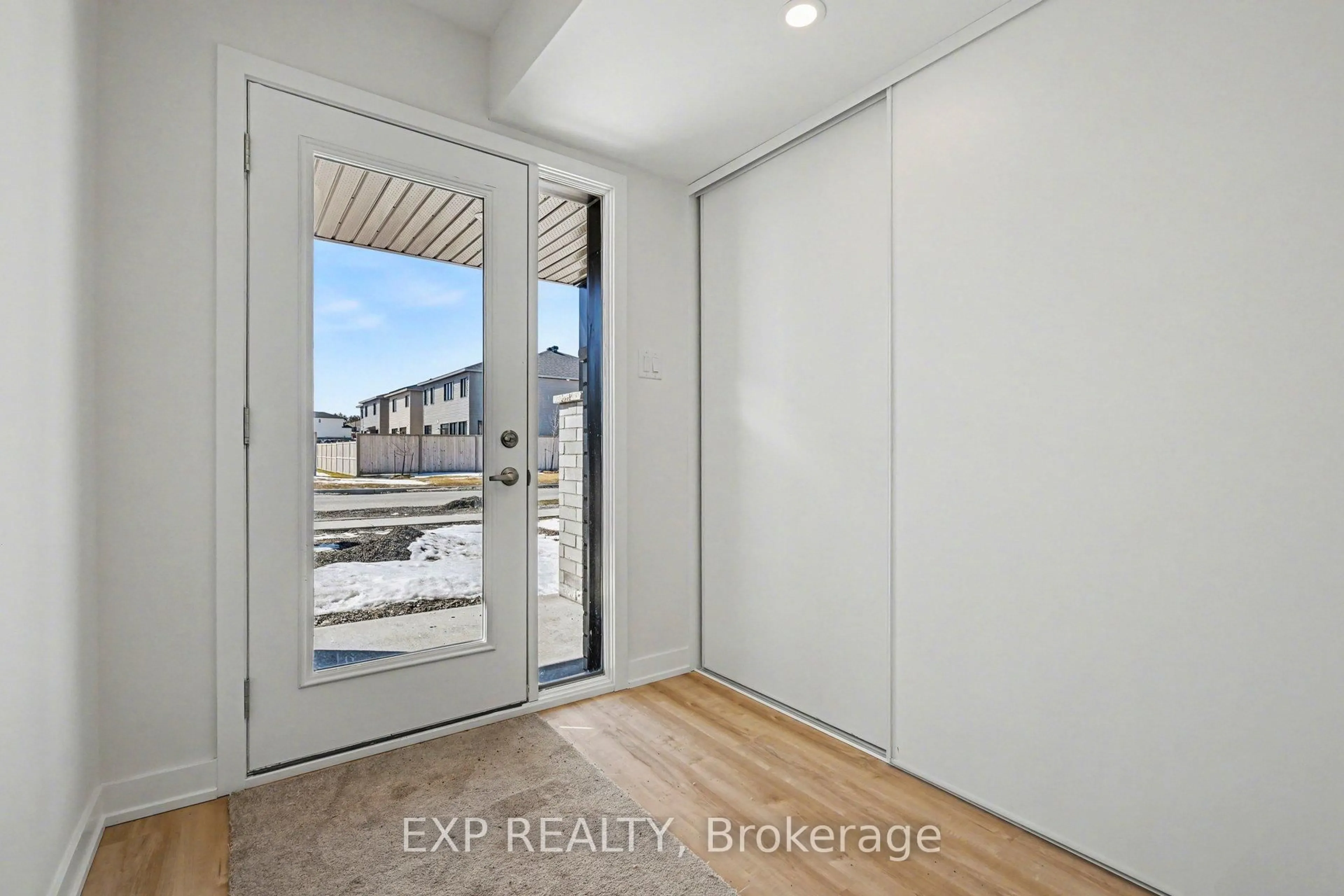 Indoor entryway for 1200 Cope Dr, Ottawa Ontario K2S 3C4