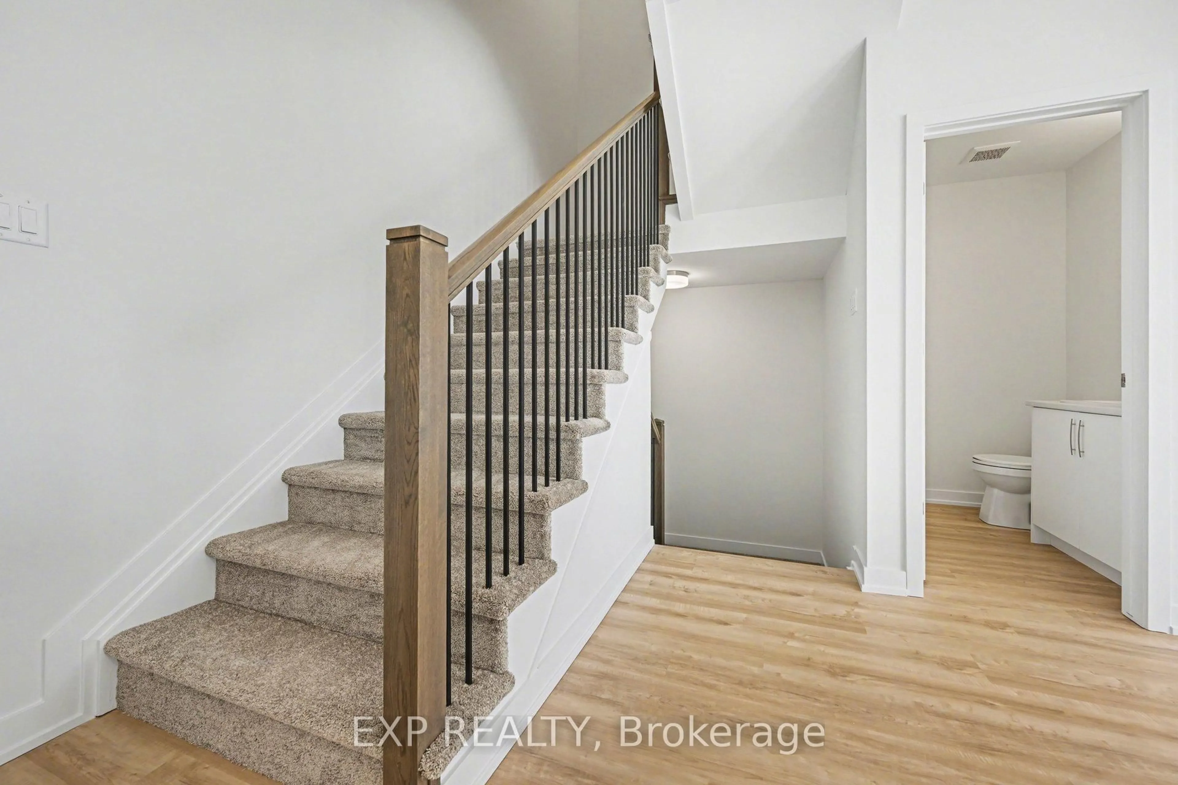 Unknown for 1200 Cope Dr, Ottawa Ontario K2S 3C4