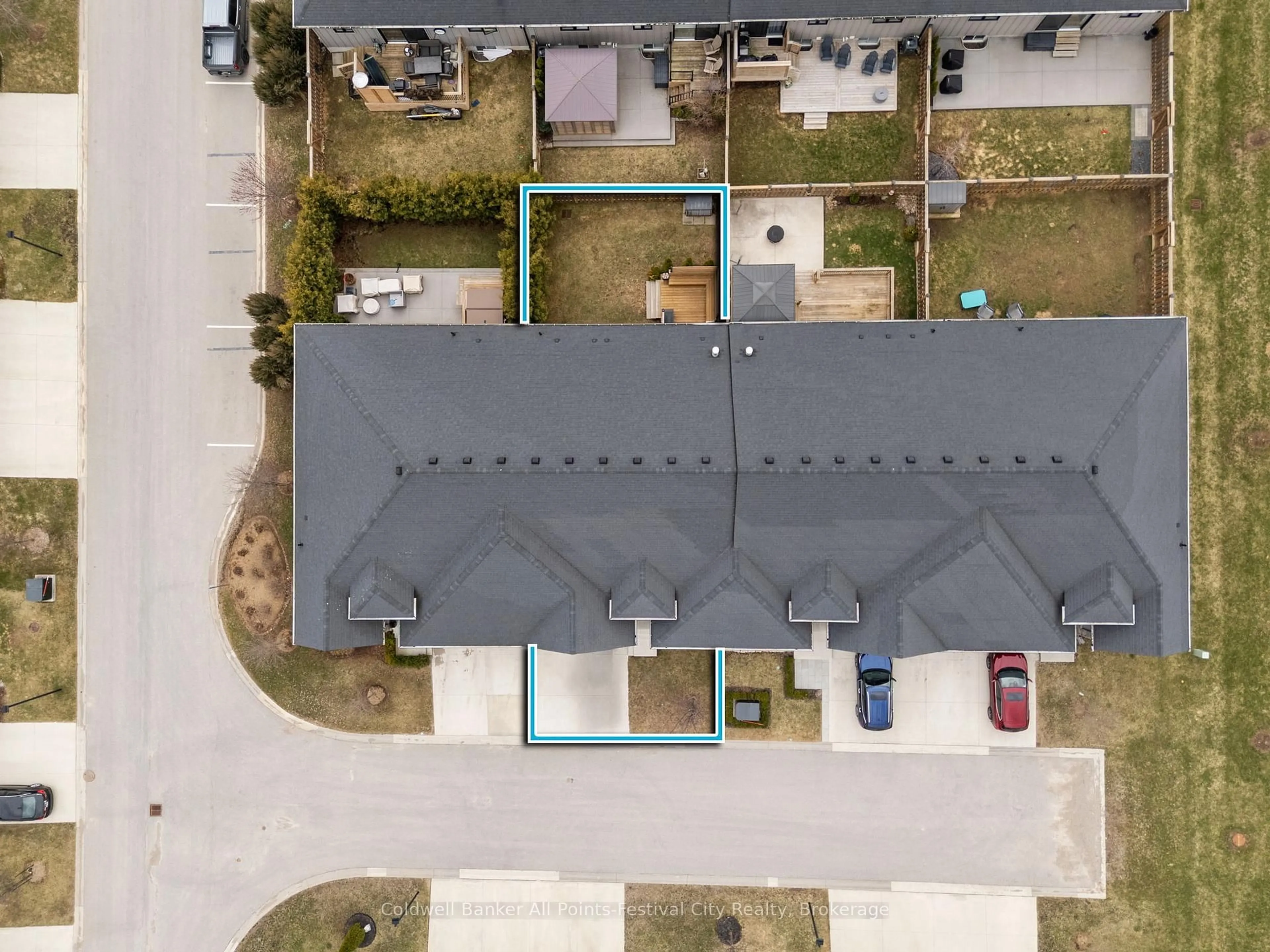 A pic from outside/outdoor area/front of a property/back of a property/a pic from drone, street for 9861 Glendon Dr #Unit #6, Middlesex Centre Ontario N0L 1R0