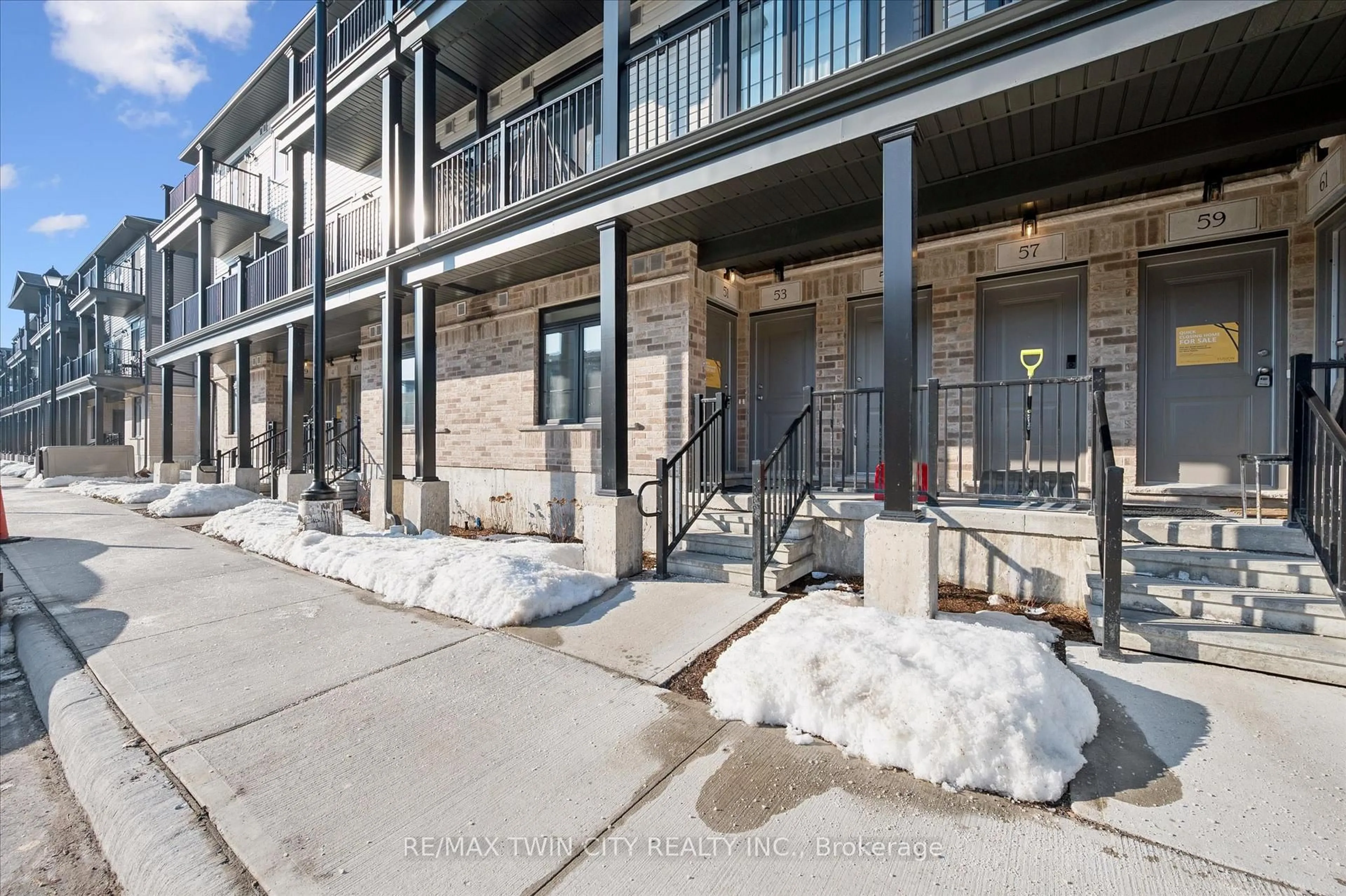 Patio, unknown for 51 Lomond Lane, Kitchener Ontario N2R 0T6