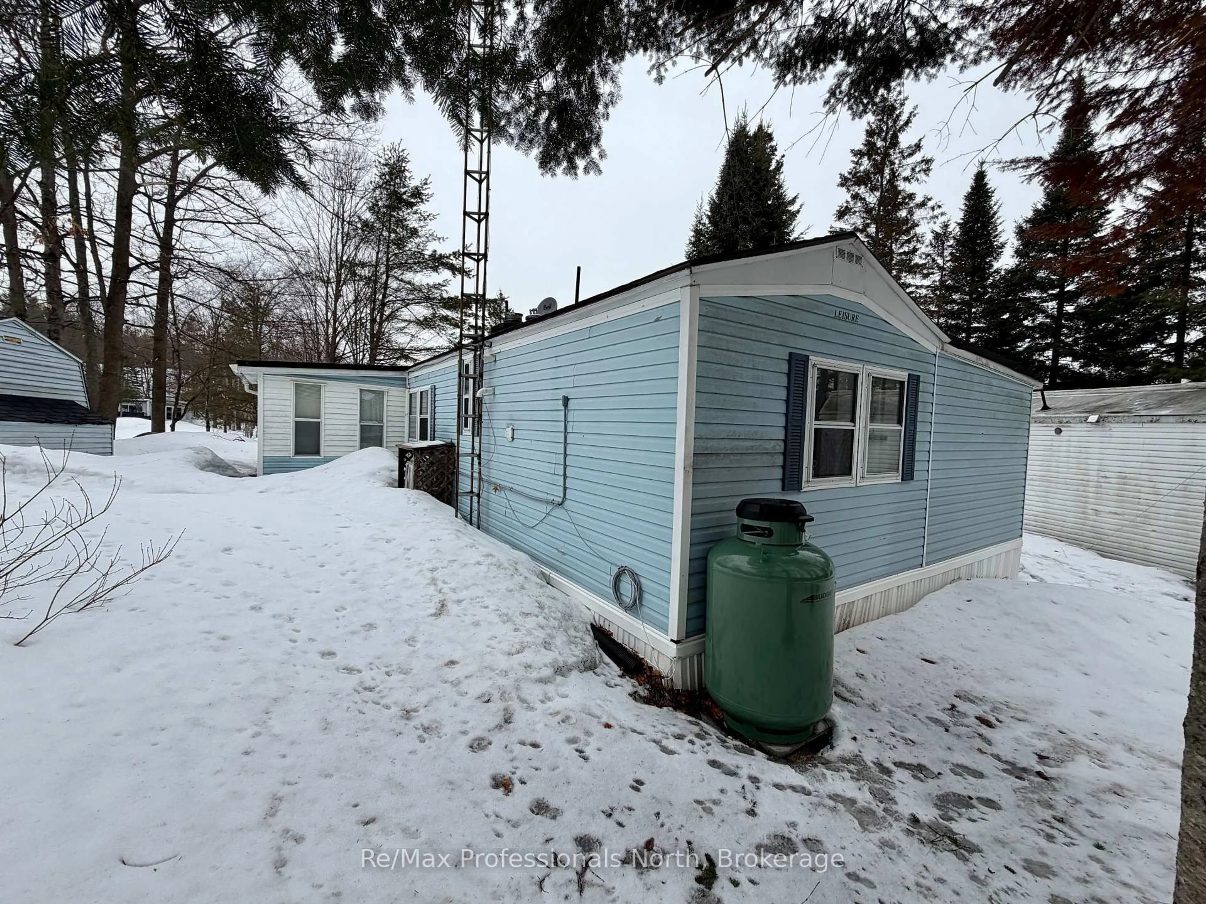 Shed for 1007 RACOON Rd #94, Gravenhurst Ontario P1P 0C5