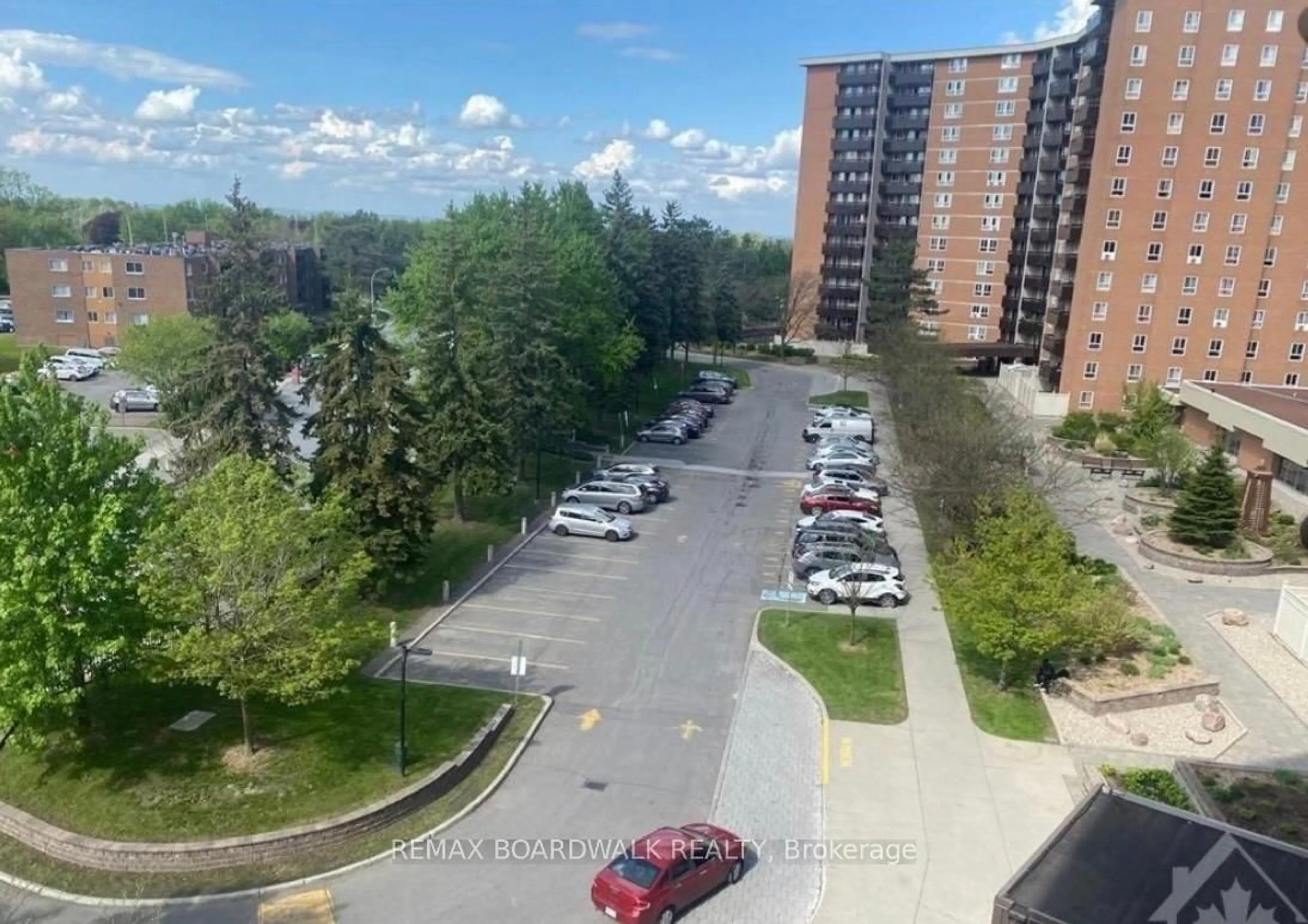 A pic from outside/outdoor area/front of a property/back of a property/a pic from drone, city buildings view from balcony for 2000 Jasmine Cres #609, Ottawa Ontario K1J 8K4