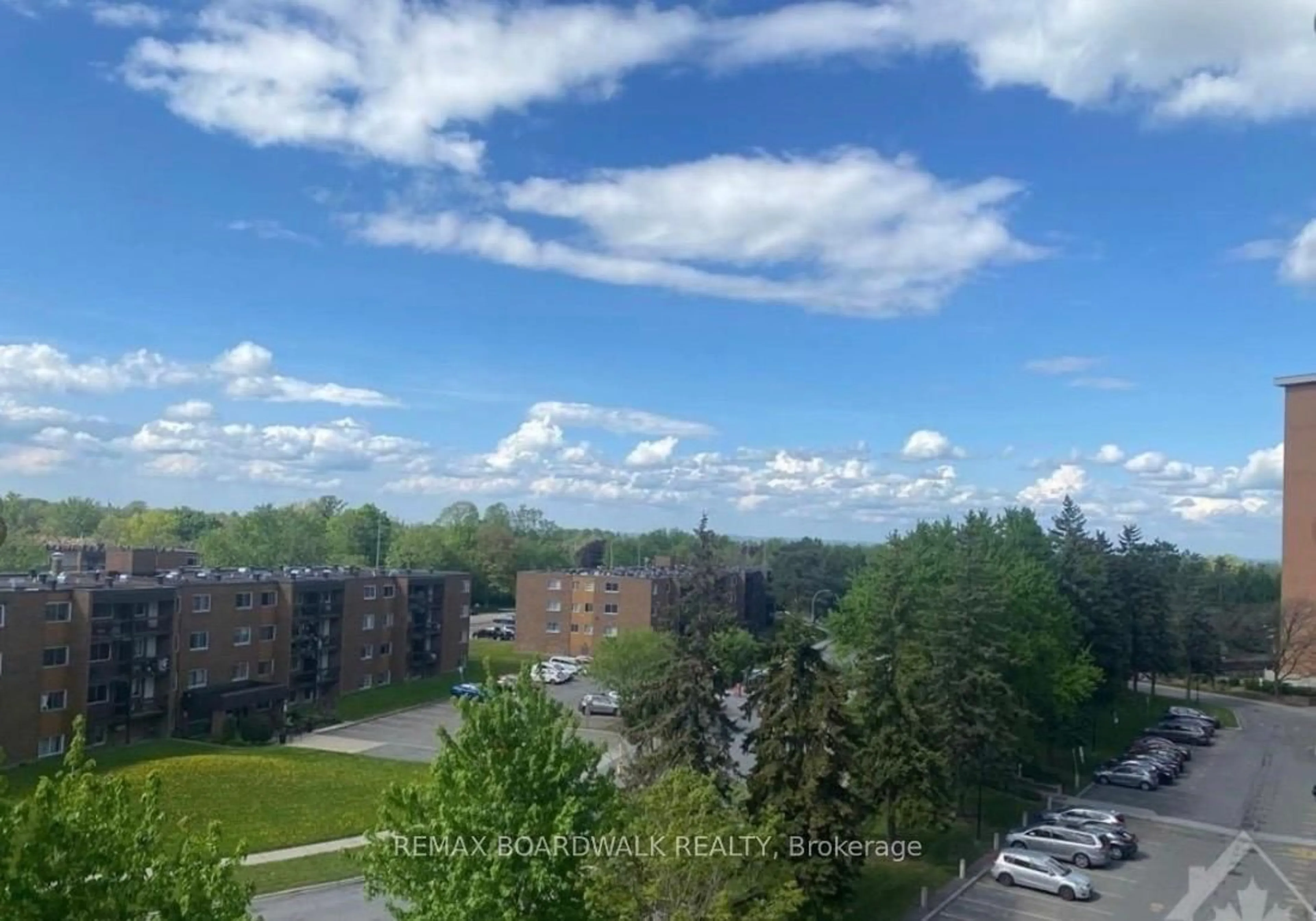 A pic from outside/outdoor area/front of a property/back of a property/a pic from drone, city buildings view from balcony for 2000 Jasmine Cres #609, Ottawa Ontario K1J 8K4