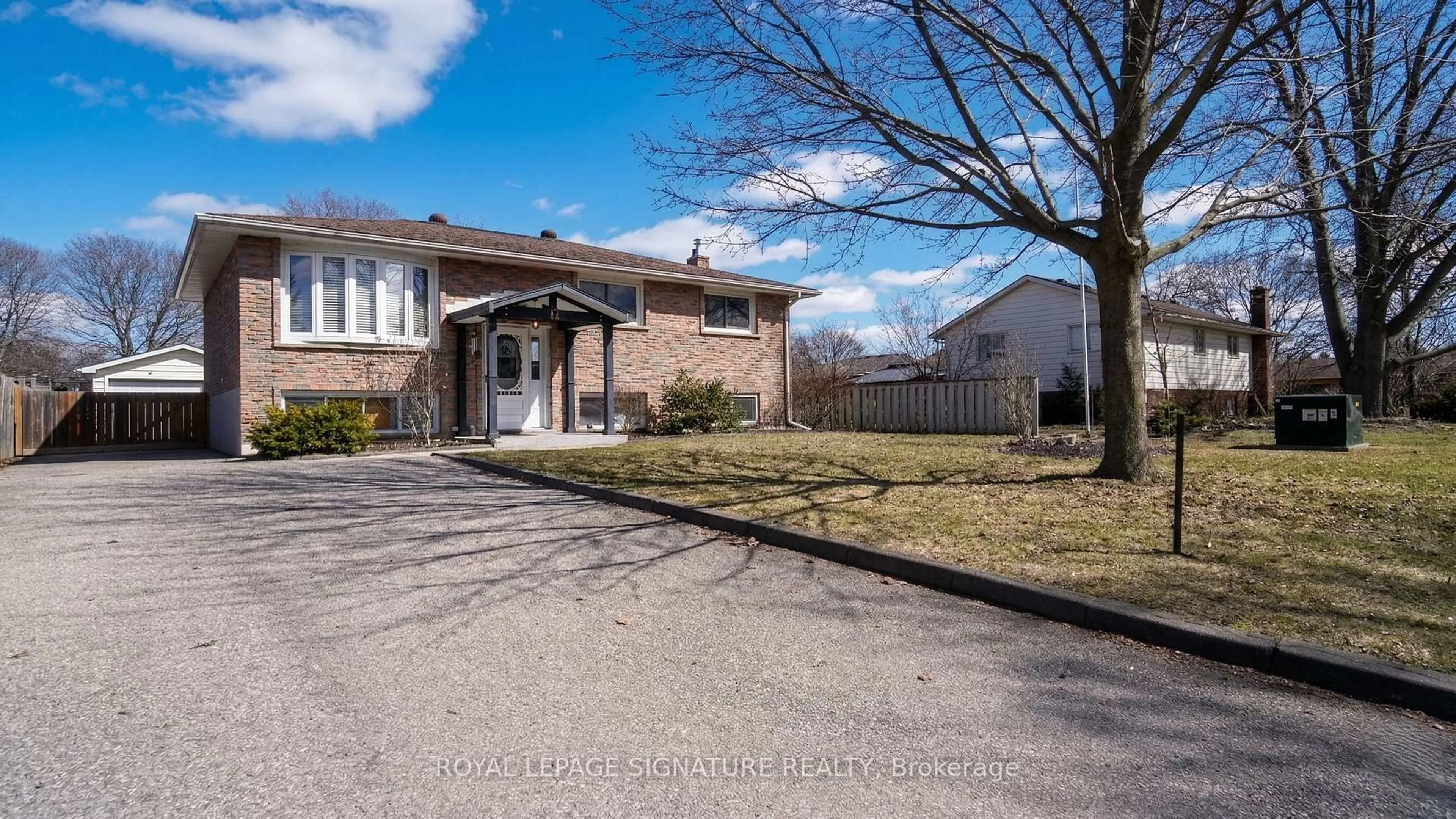 Unknown for 15 Douglas Ave, Norfolk Ontario N3Y 4Z1