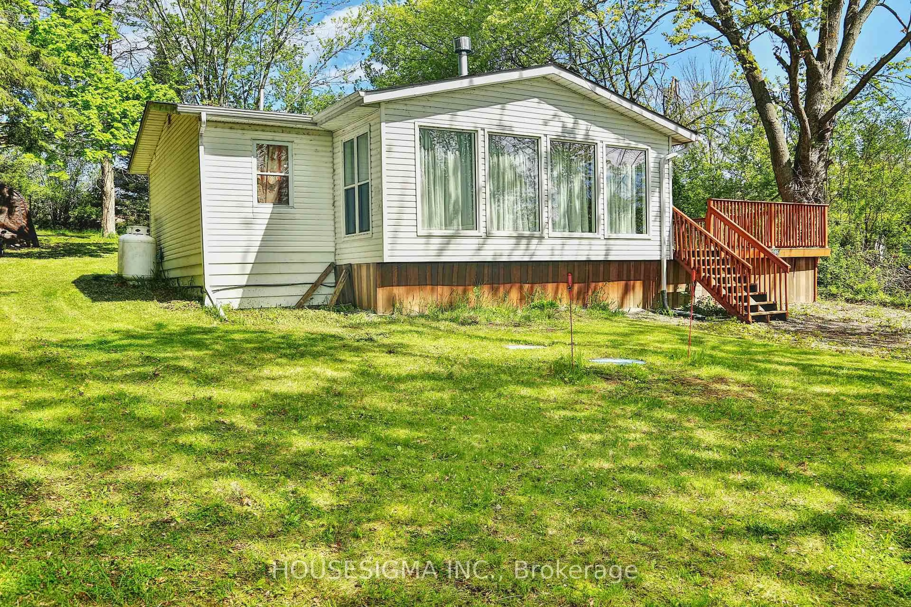 Home with vinyl exterior material, water/lake/river/ocean view for 1106 Island View Dr. Dr, Otonabee-South Monaghan Ontario K9J 6X8