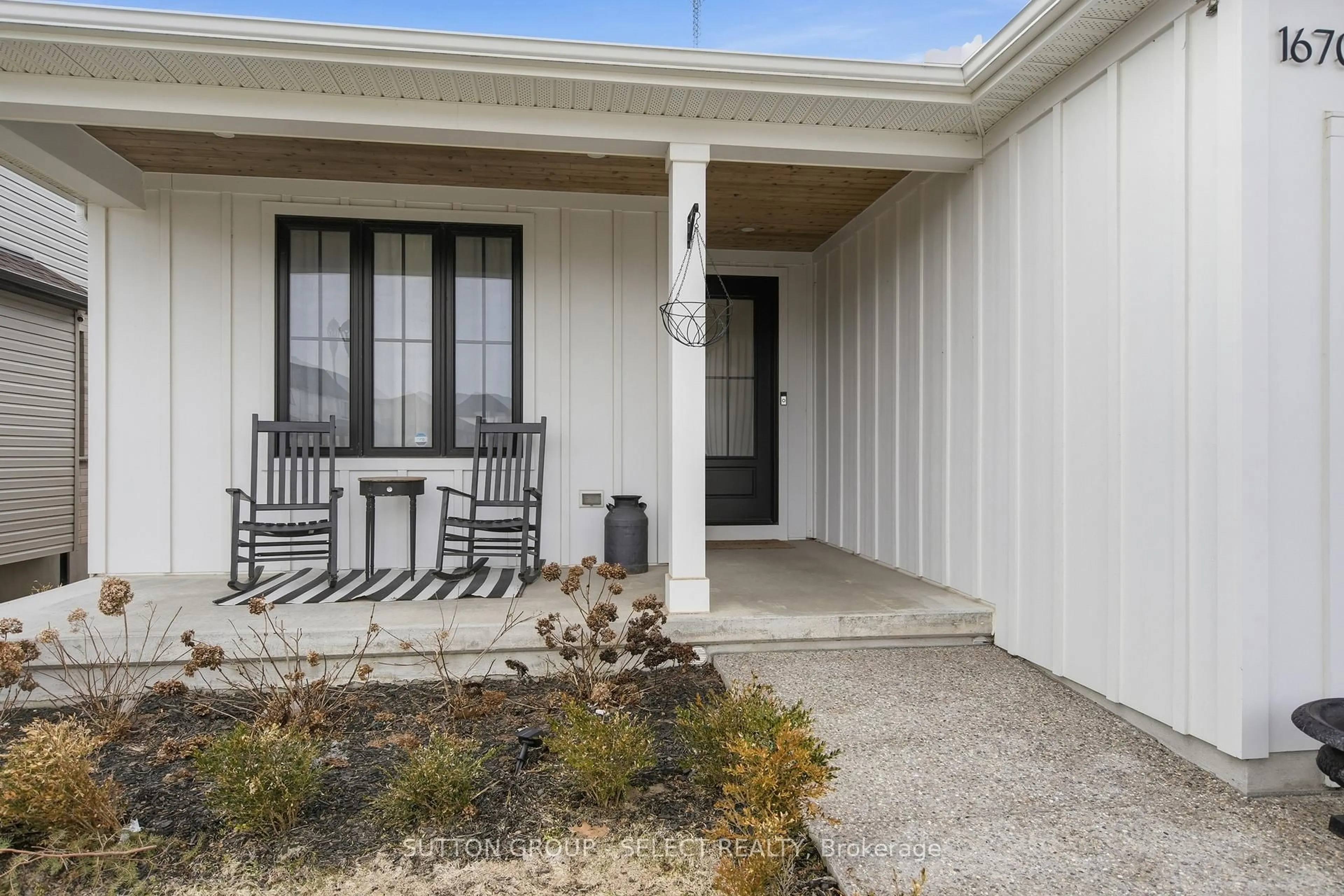 Unknown for 1670 Upper West Ave, London South Ontario N6K 0K6