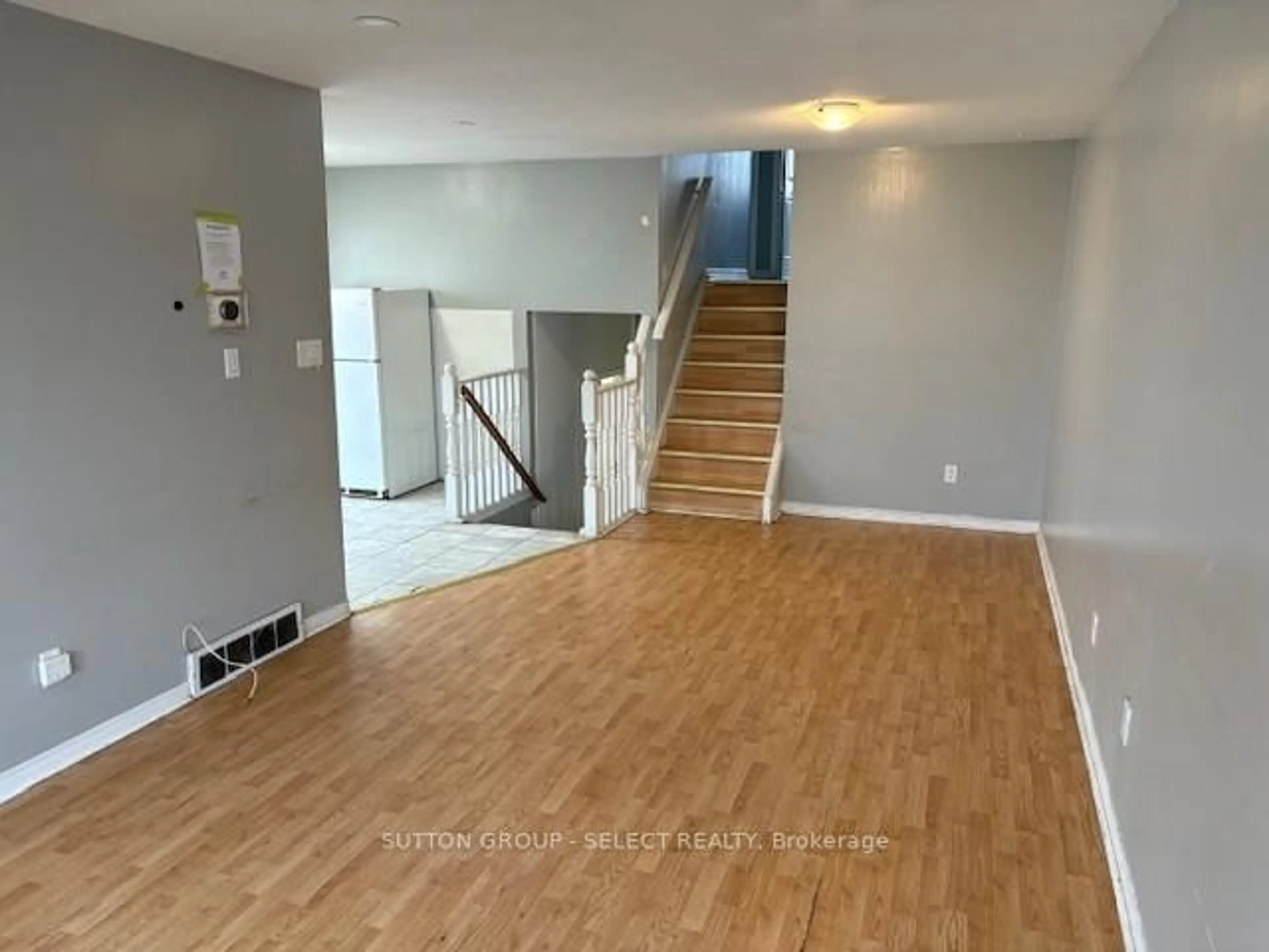 A pic of a room for 393 Fleming Dr, London East Ontario N5V 4Y8