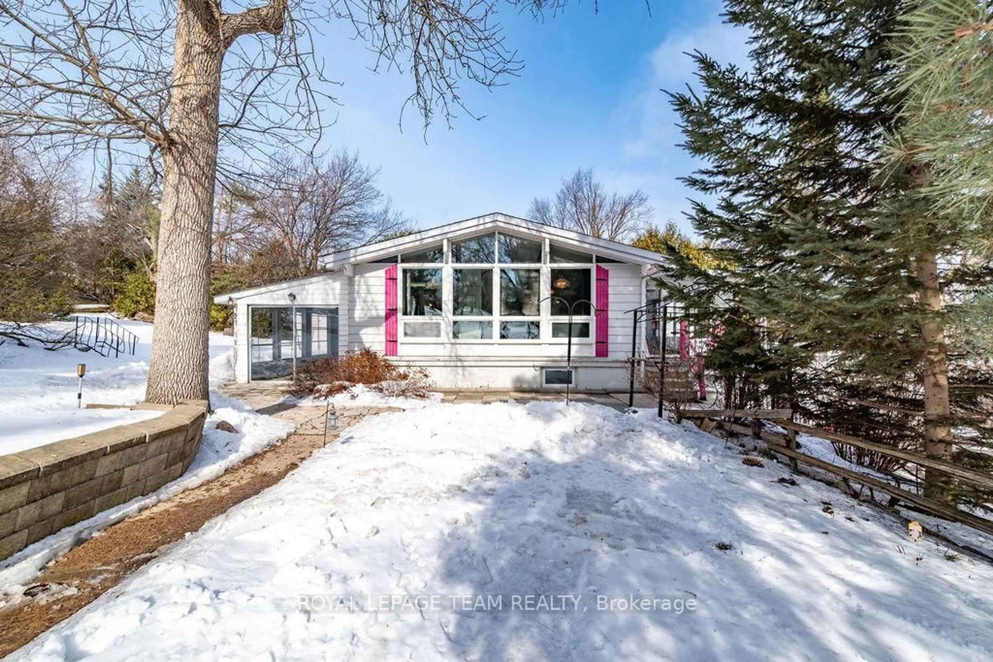 Unknown for 2 Cowley St, Cobden Ontario K0J 1K0