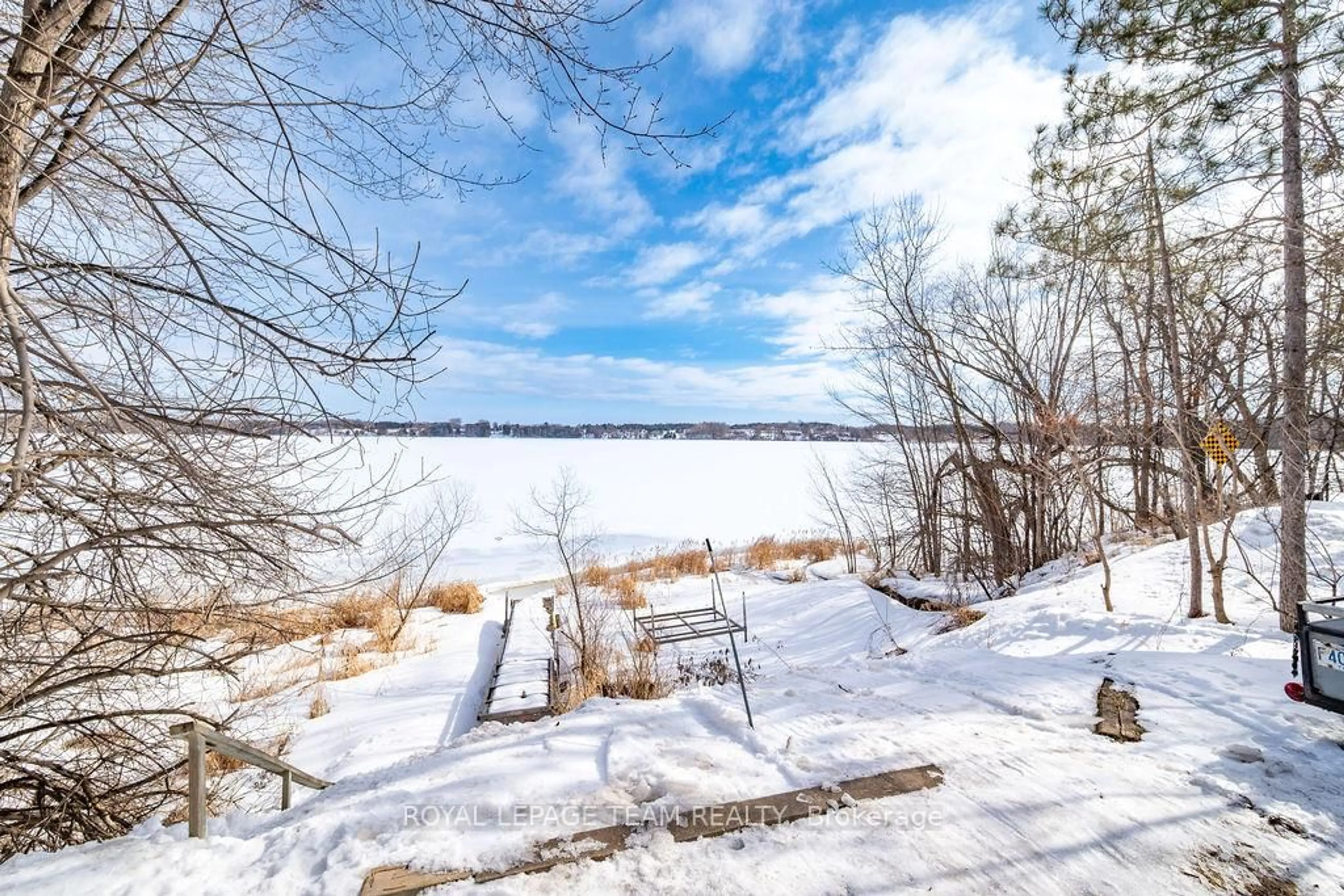 Patio, water/lake/river/ocean view for 2 Cowley St, Cobden Ontario K0J 1K0