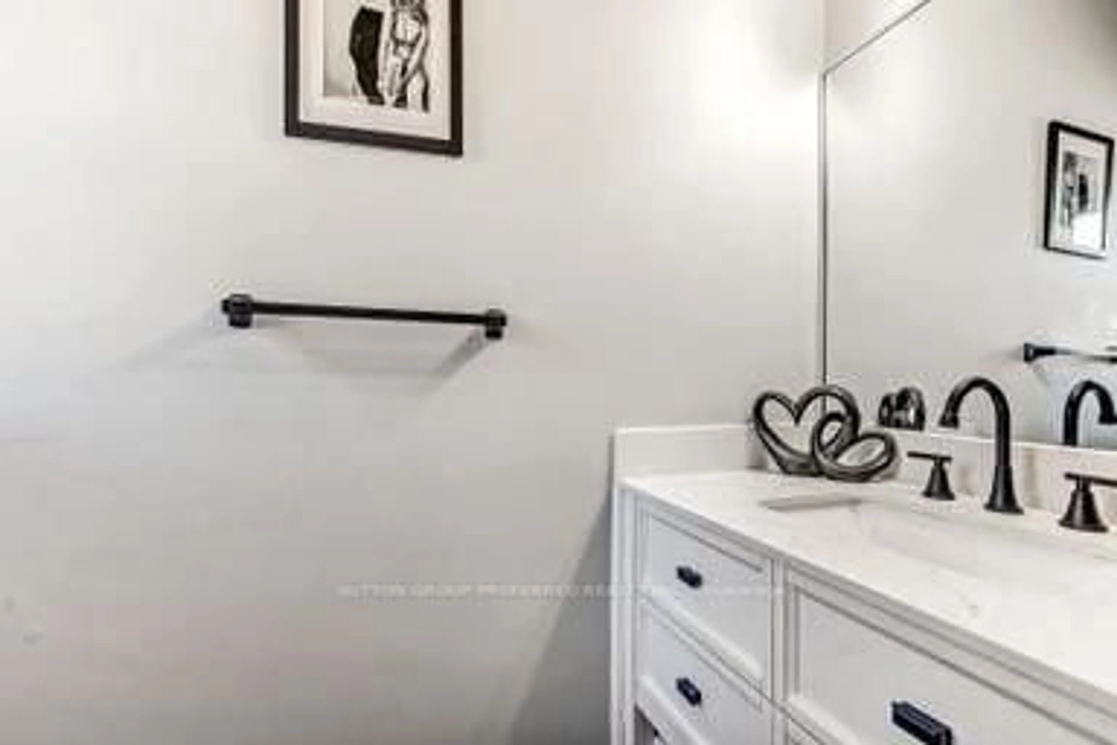 Contemporary bathroom, ceramic/tile floor for 711 Osgoode Dr #17, London South Ontario N6E 2C8