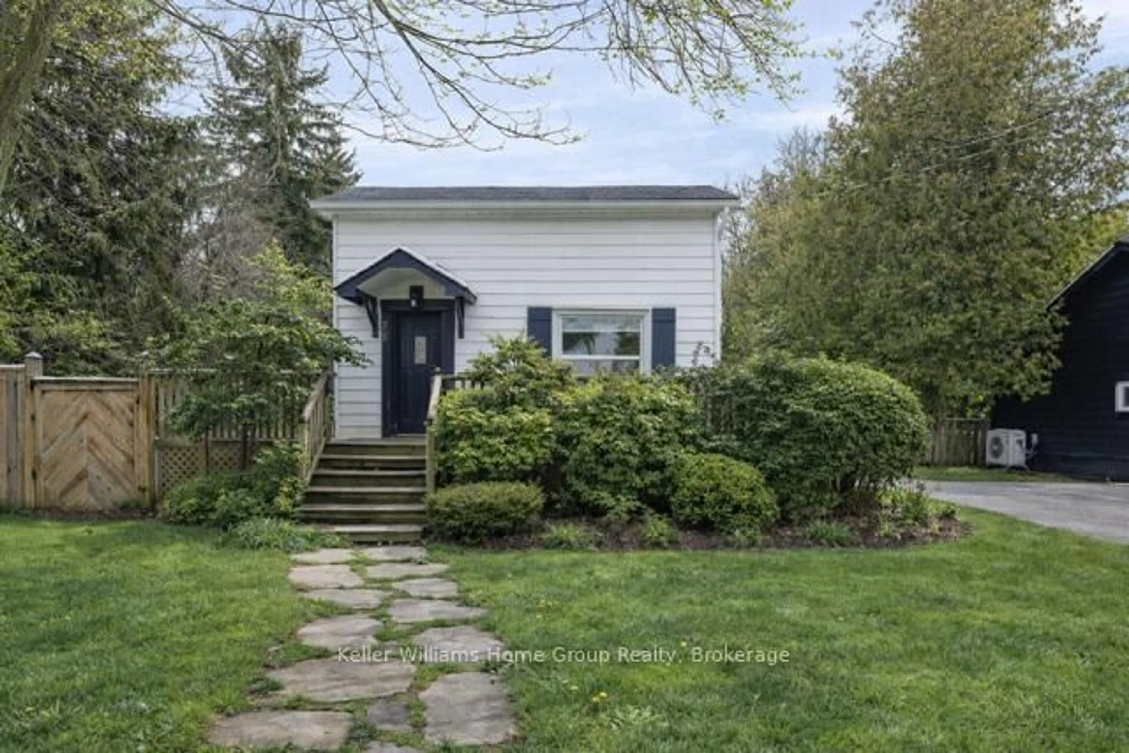 Unknown for 75 Wellesley St, Centre Wellington Ontario N0B 1S0