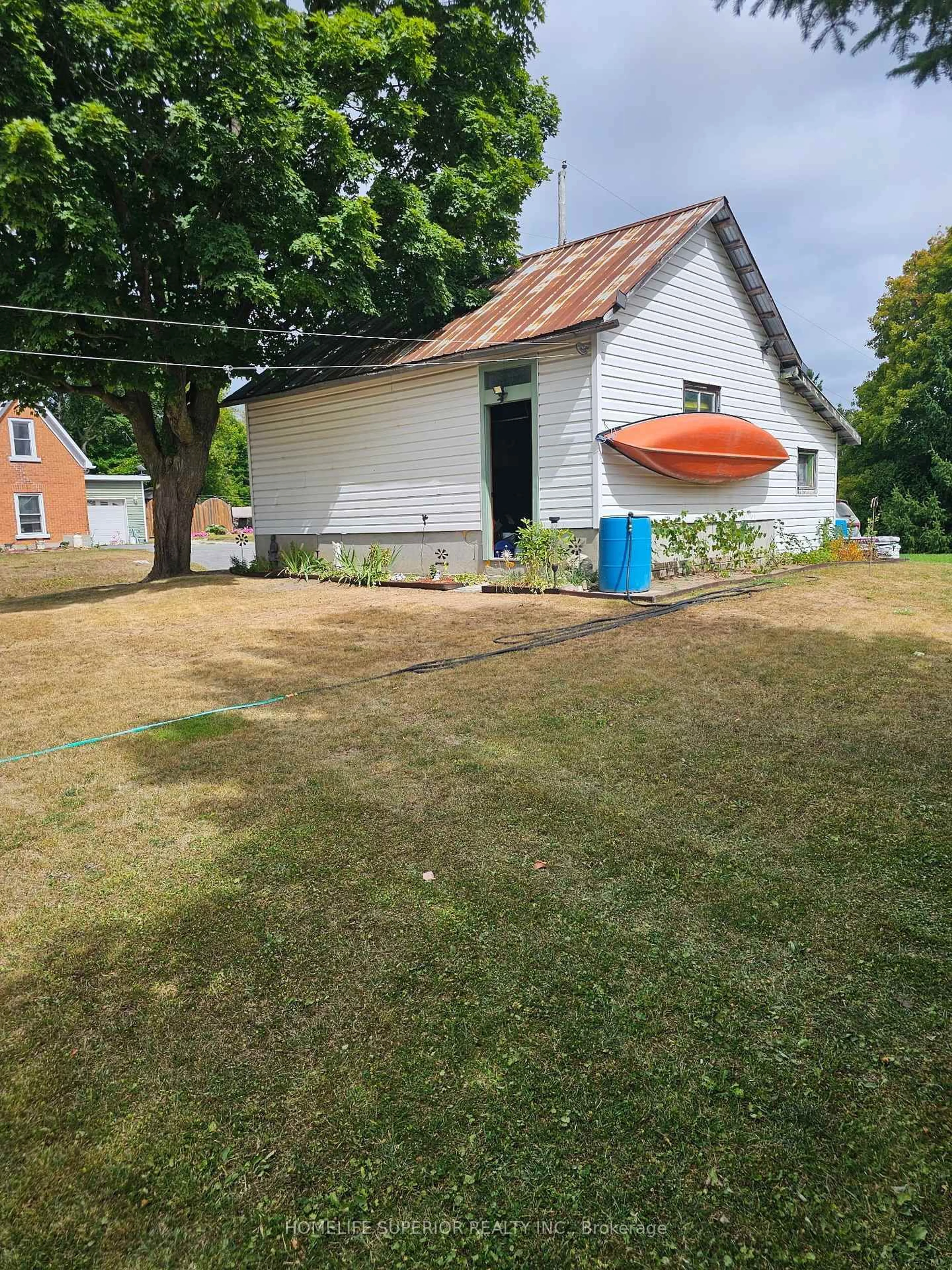 Shed for 98 Paul Dr, Lanark Ontario K0G 1K0