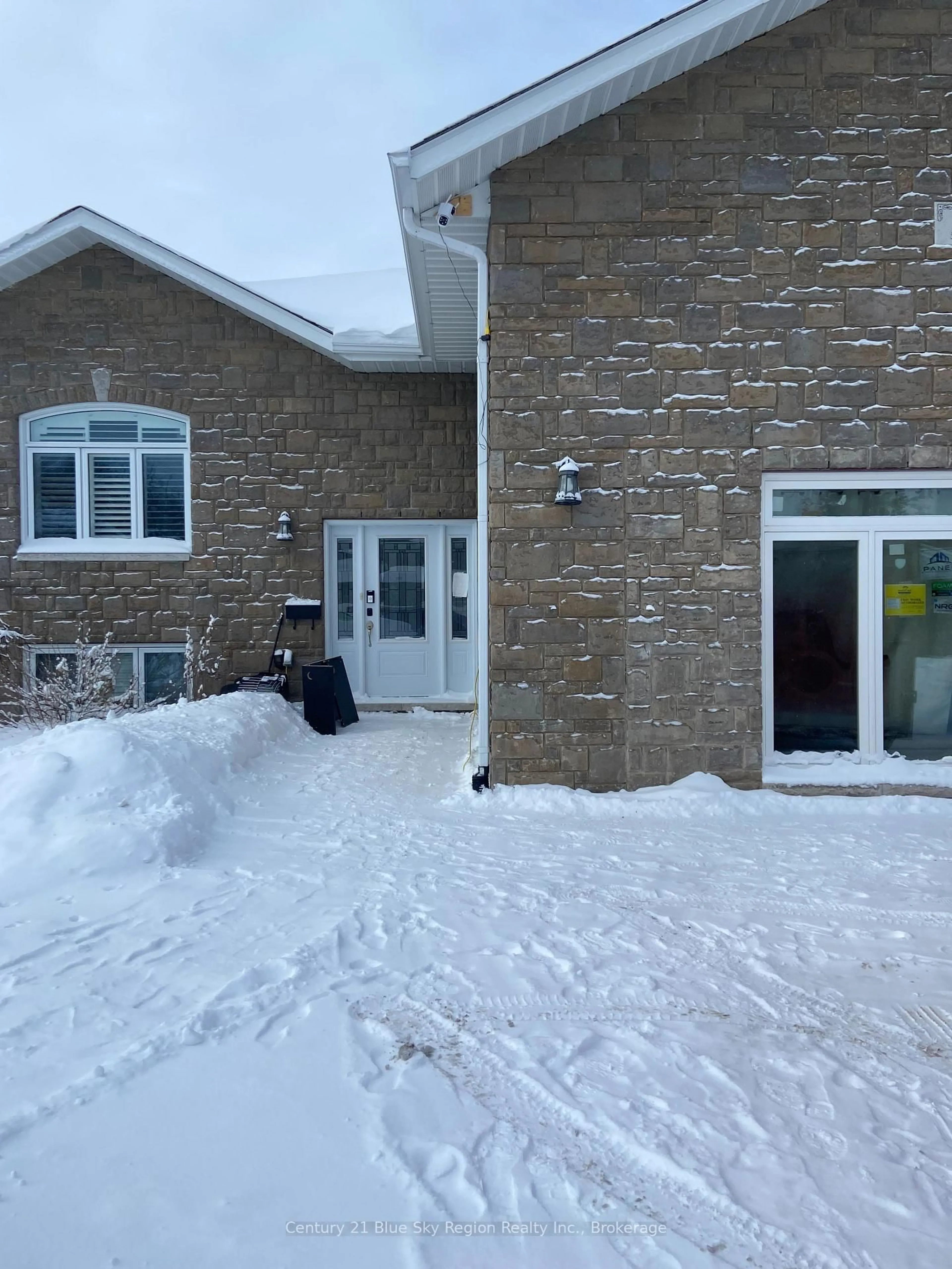 Unknown for 253 Kingsway Ave, North Bay Ontario P1B 7V5