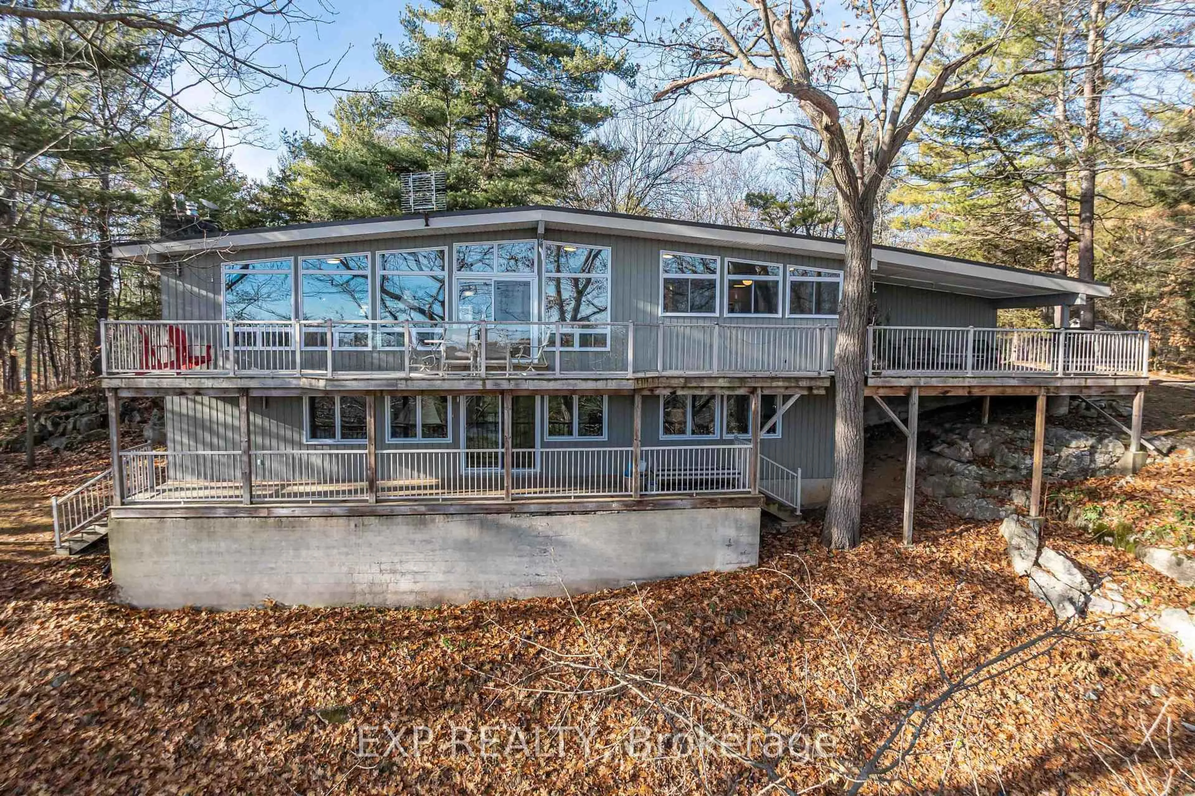 Home with vinyl exterior material, unknown for 3 Larue Mills Rd, Leeds and the Thousand Islands Ontario K0E 1R0