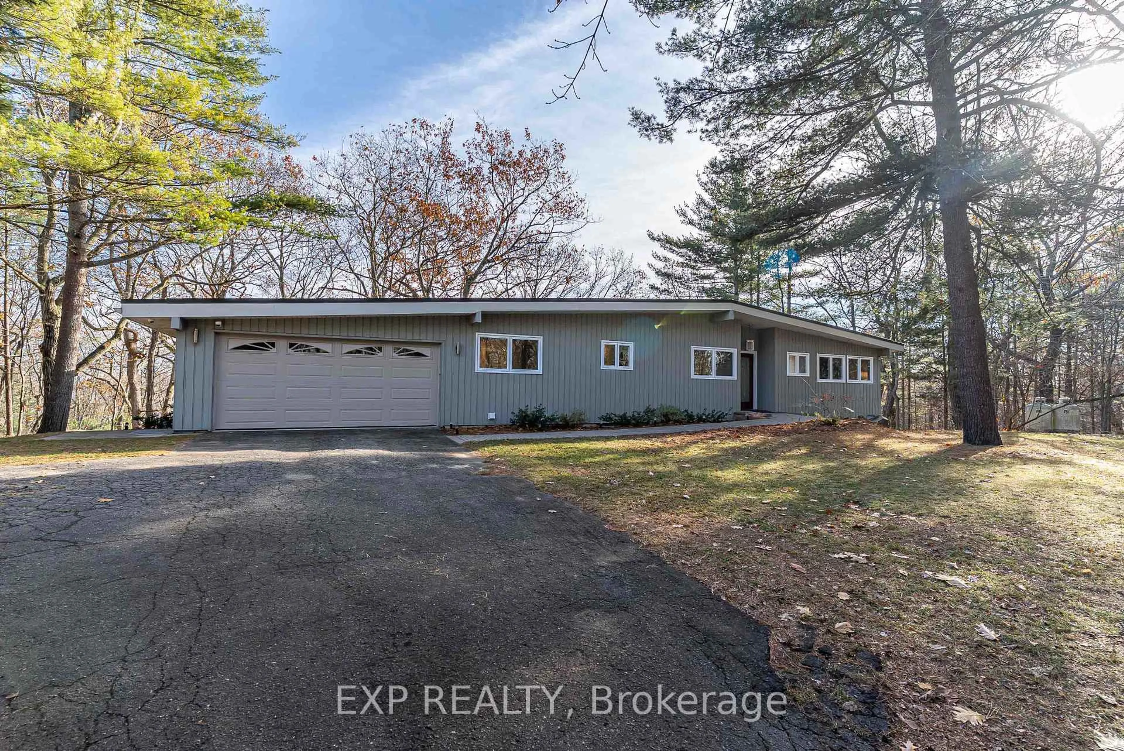 A pic from outside/outdoor area/front of a property/back of a property/a pic from drone, unknown for 3 Larue Mills Rd, Leeds and the Thousand Islands Ontario K0E 1R0