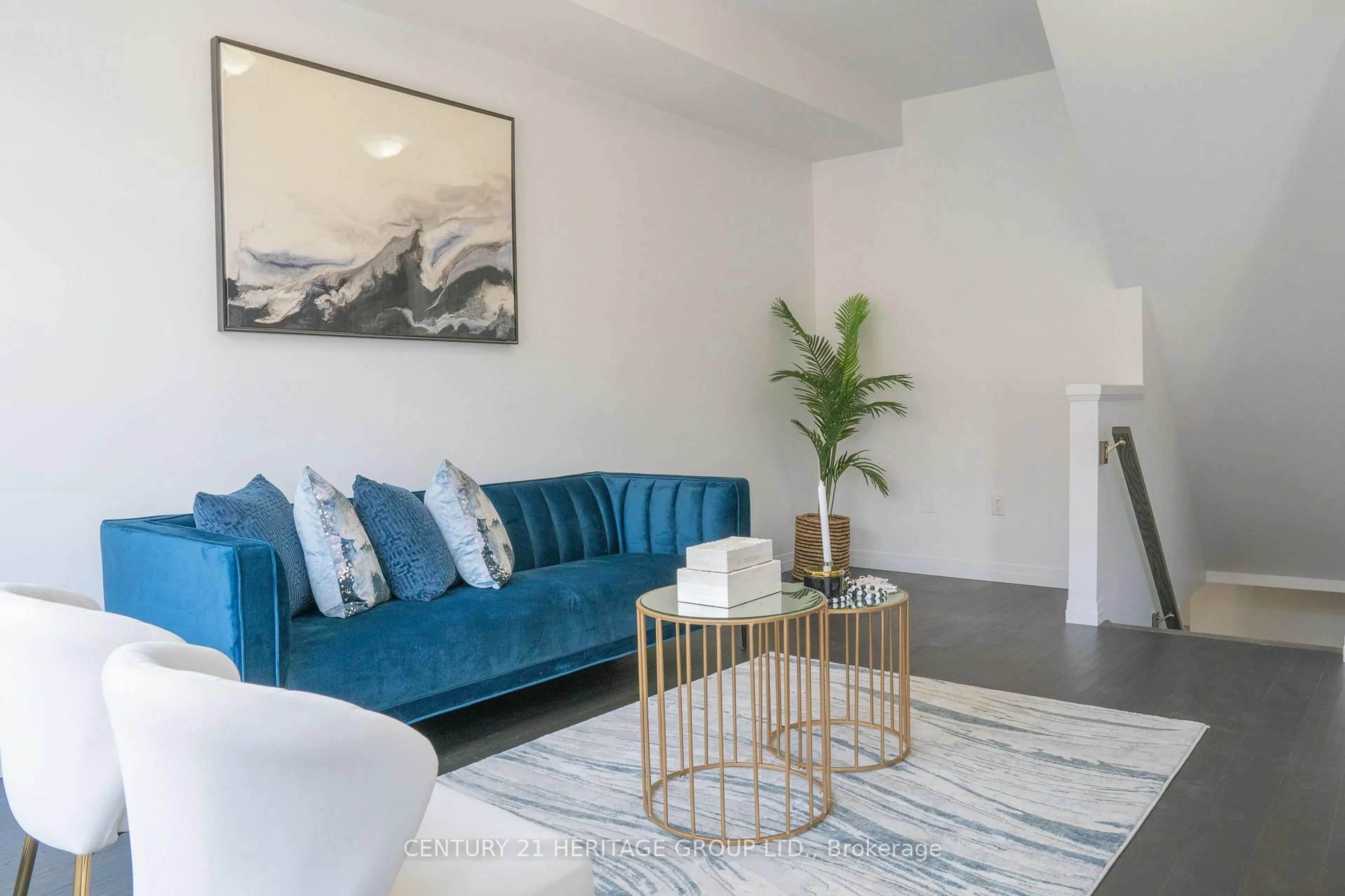 Living room with furniture, unknown for 30 Times Square Blvd #258, Hamilton Ontario L8J 9M1