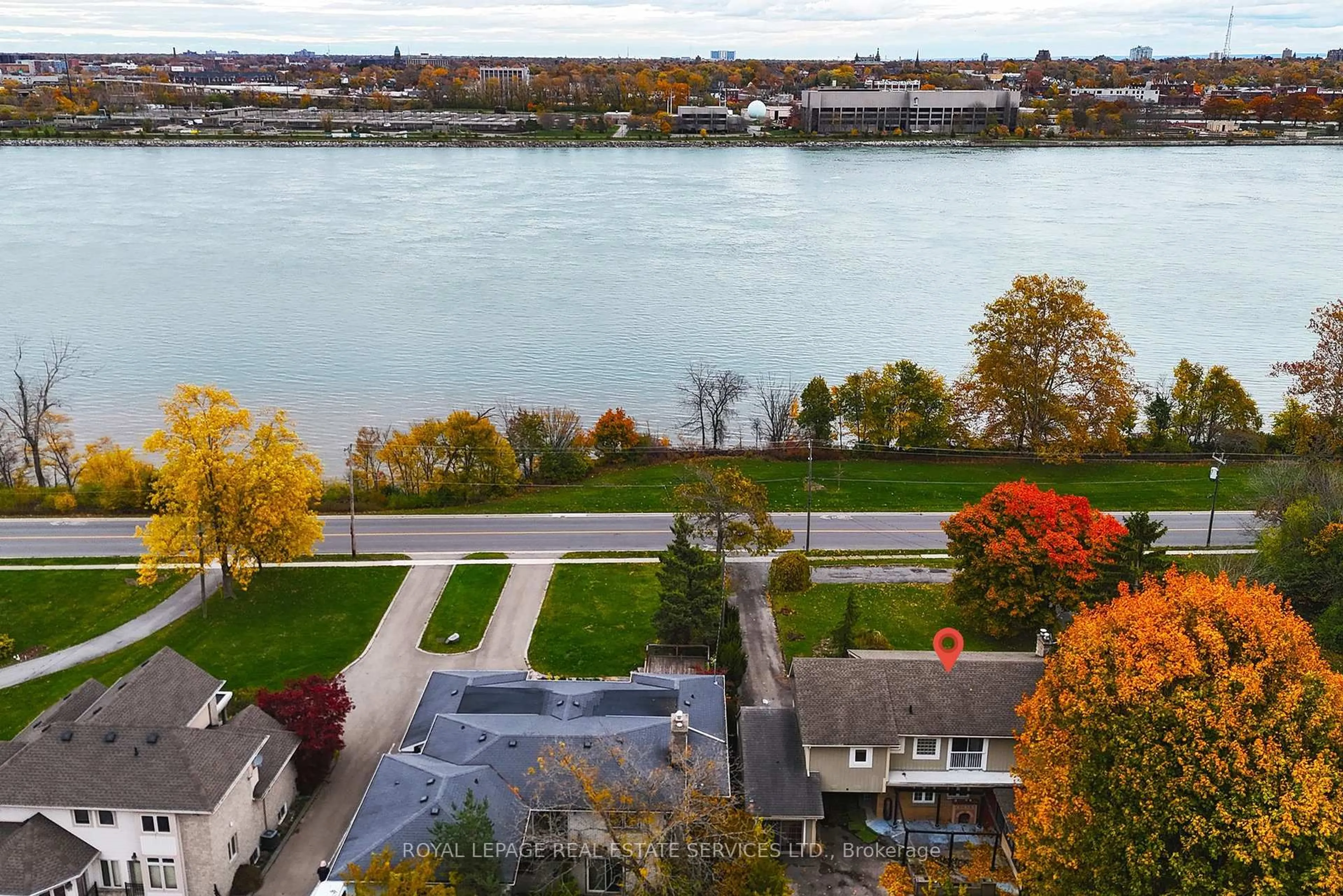 A pic from outside/outdoor area/front of a property/back of a property/a pic from drone, water/lake/river/ocean view for 411 Niagara Blvd, Fort Erie Ontario L2A 3H2