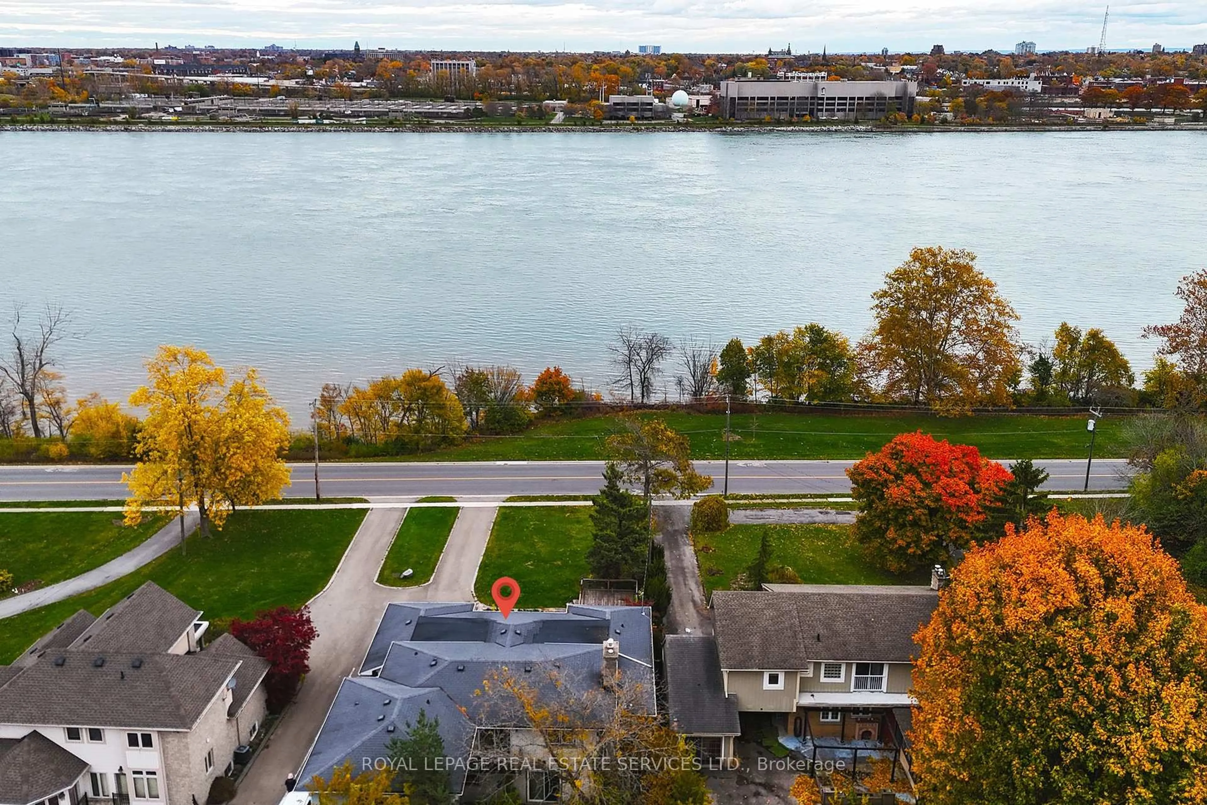 A pic from outside/outdoor area/front of a property/back of a property/a pic from drone, water/lake/river/ocean view for 415 Niagara Blvd, Fort Erie Ontario L2A 3H2