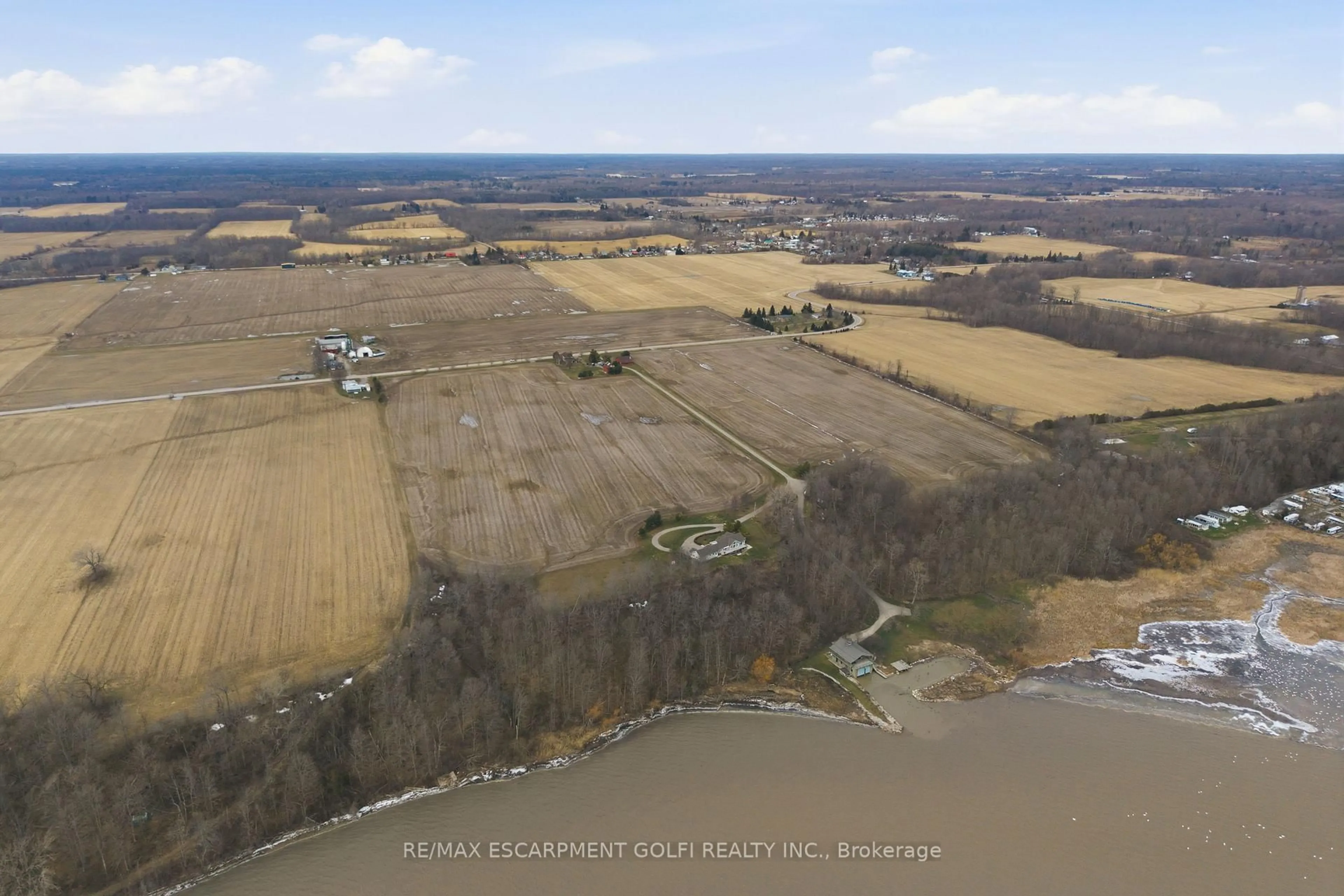 A pic from outside/outdoor area/front of a property/back of a property/a pic from drone, water/lake/river/ocean view for 648 FRONT Rd, Norfolk Ontario N0E 1P0