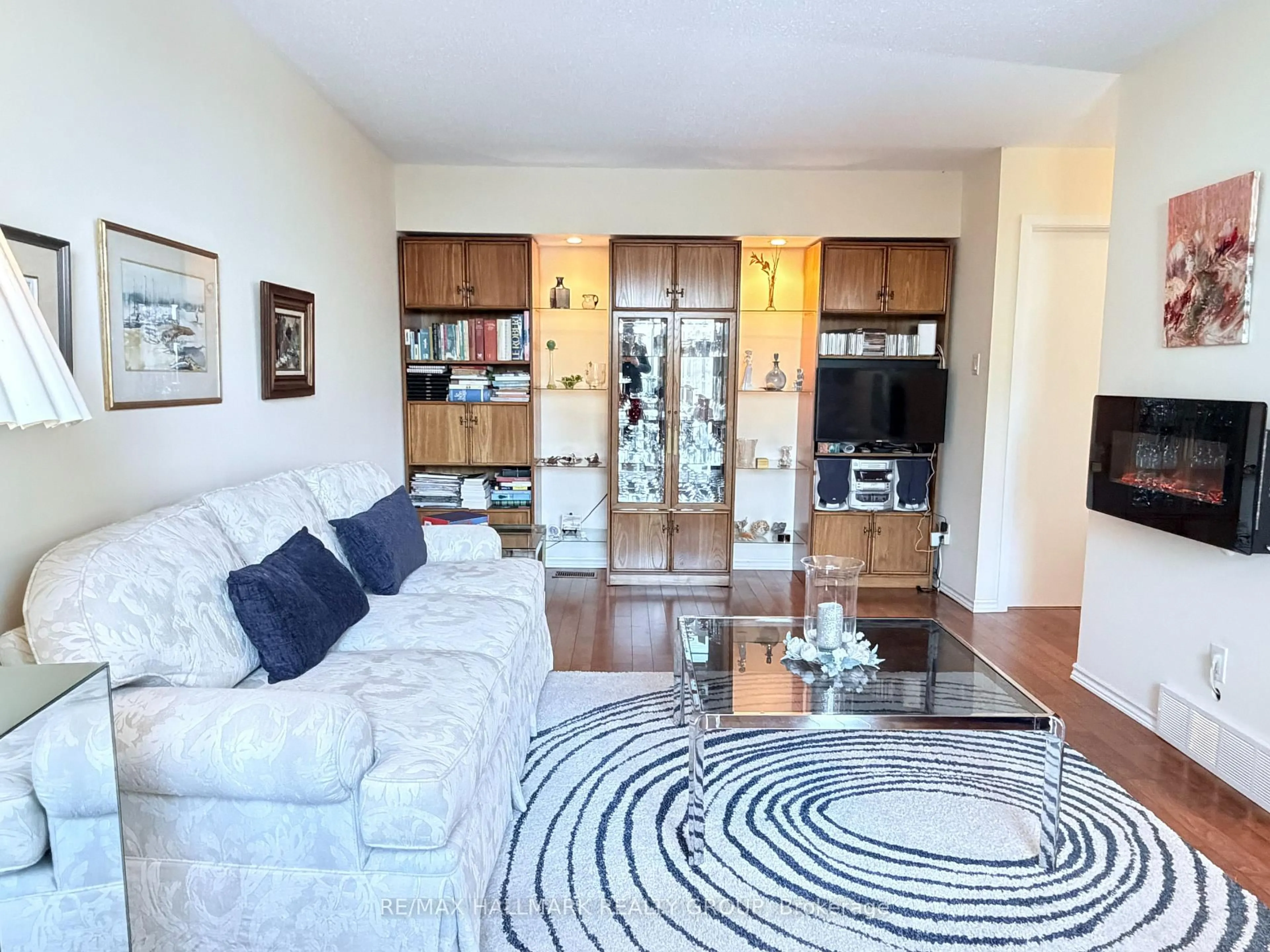 Living room with furniture, unknown for 837 Eastvale Dr #8, Ottawa Ontario K1J 7T5