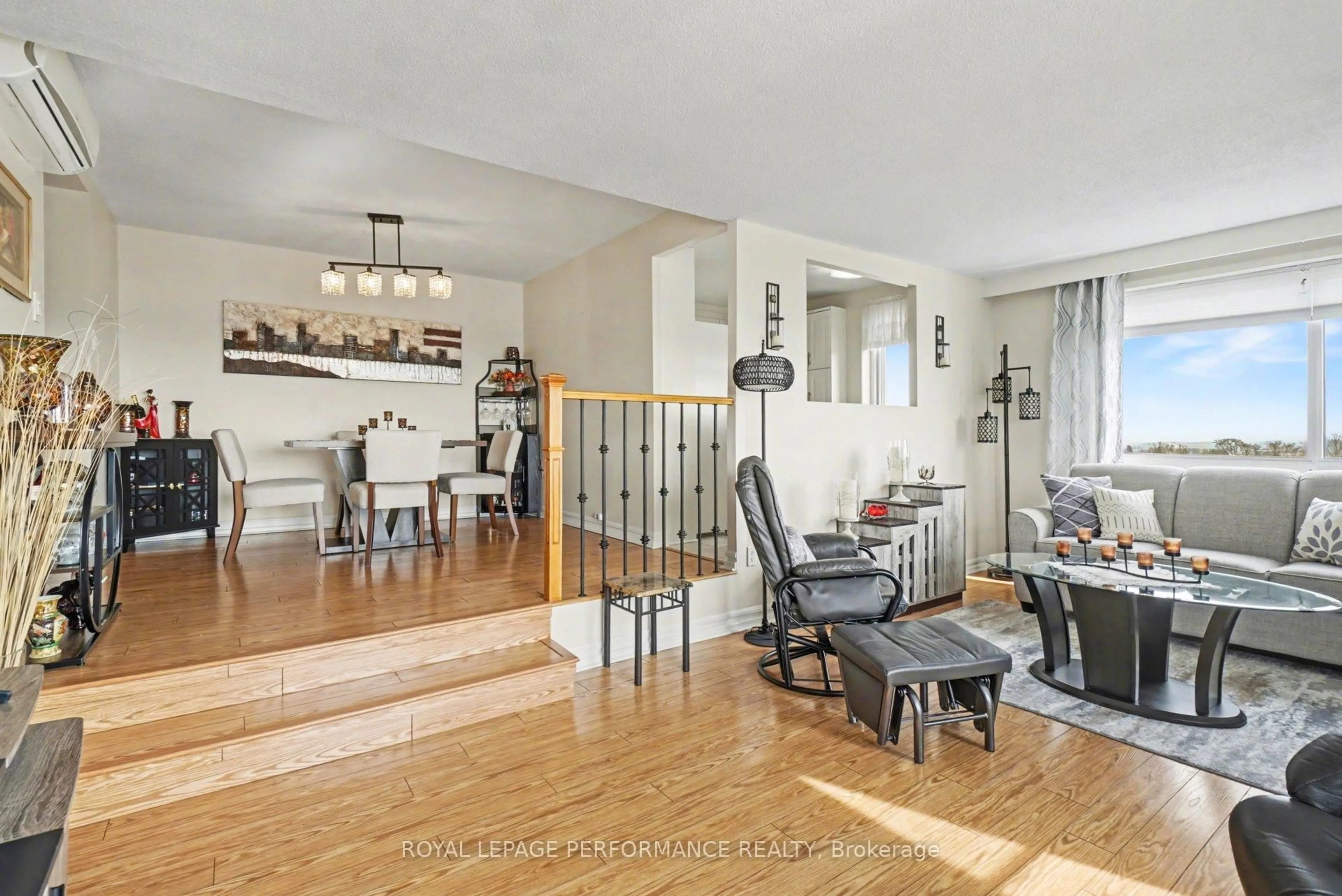 Unknown for 915 Elmsmere Rd #715, Ottawa Ontario K1J 8H8