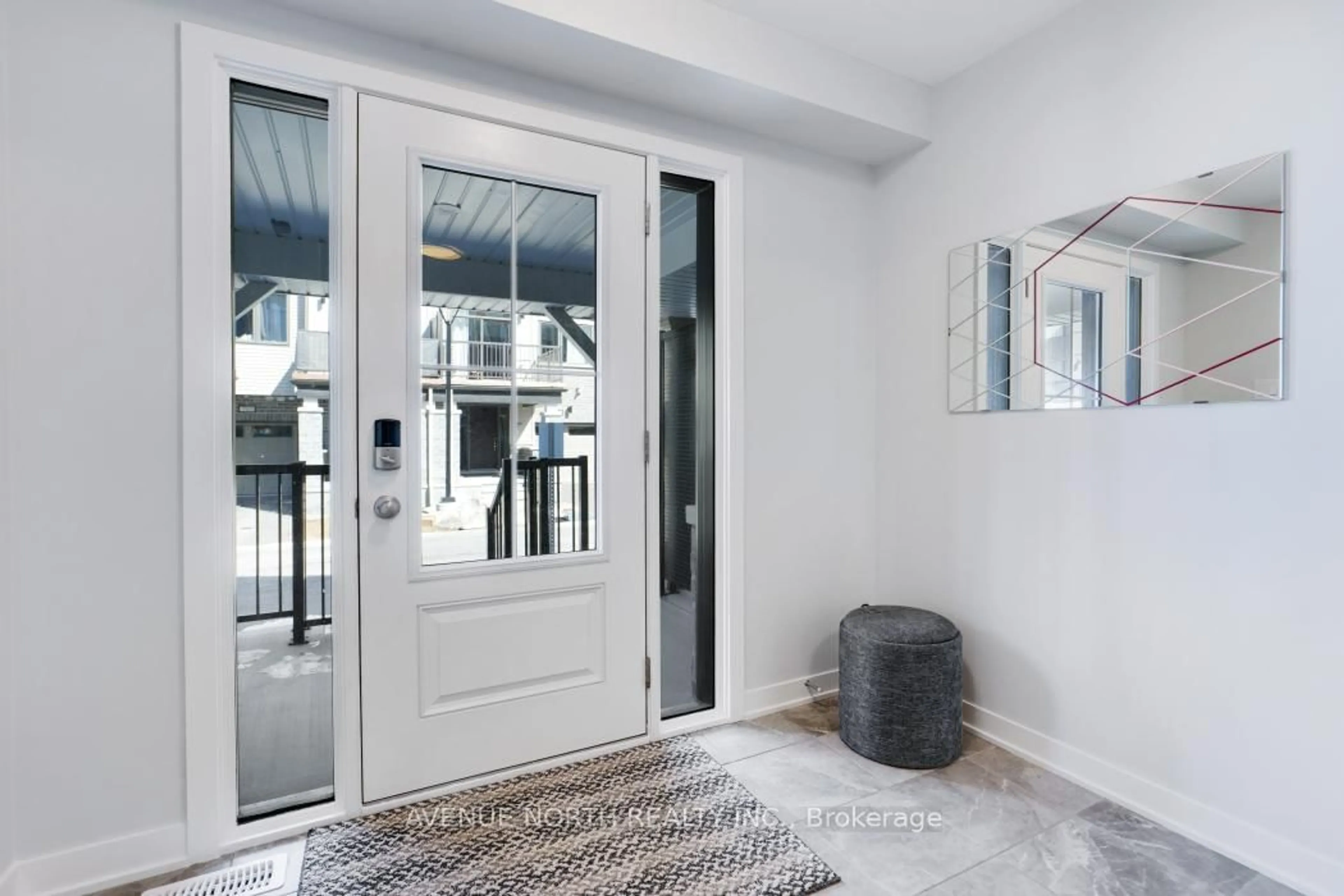 Indoor entryway for 702 Hydrus Private, Ottawa Ontario K2J 7J6