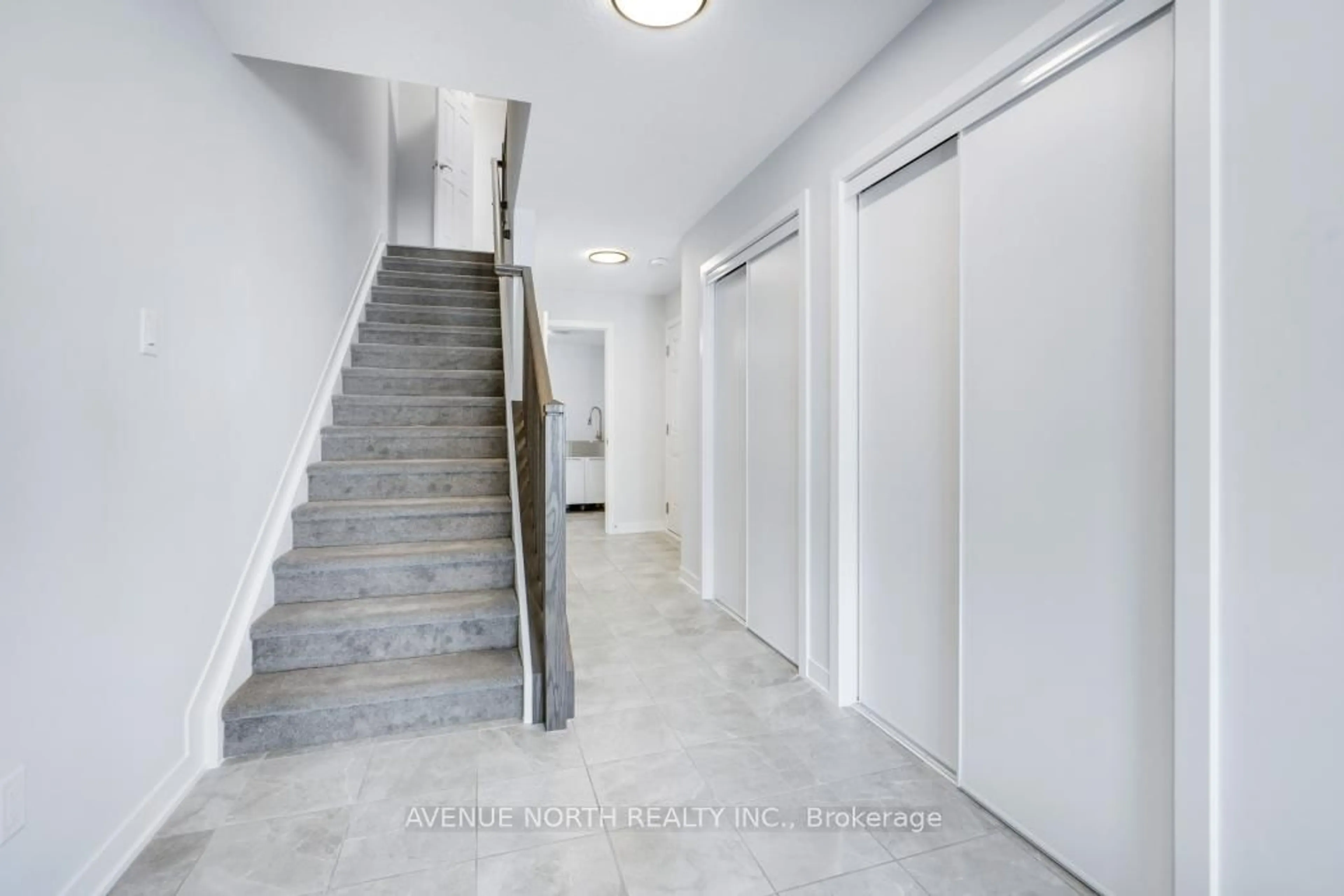 Indoor foyer for 702 Hydrus Private, Ottawa Ontario K2J 7J6