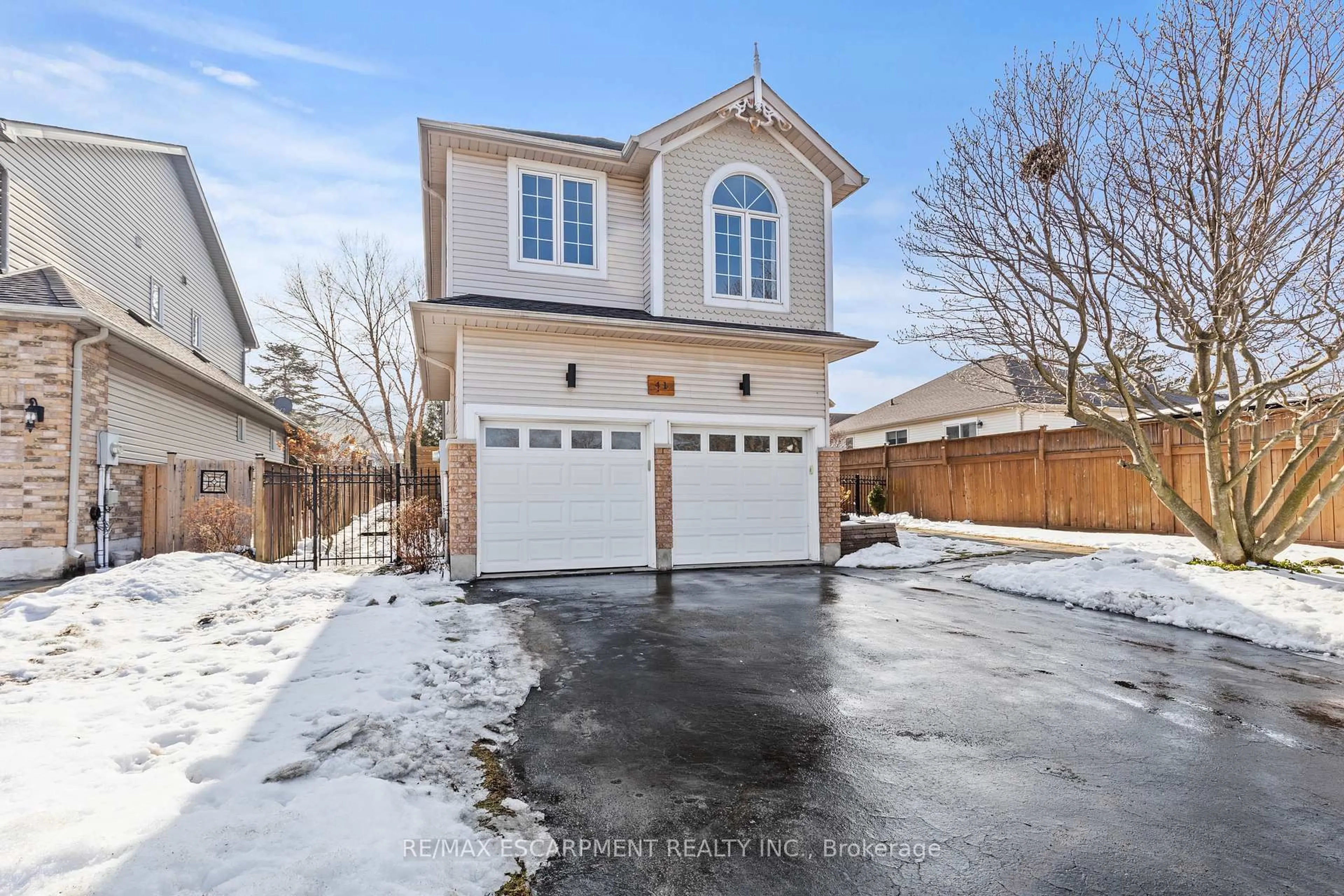 Unknown for 41 Griffith Dr, Grimsby Ontario L3M 5L2