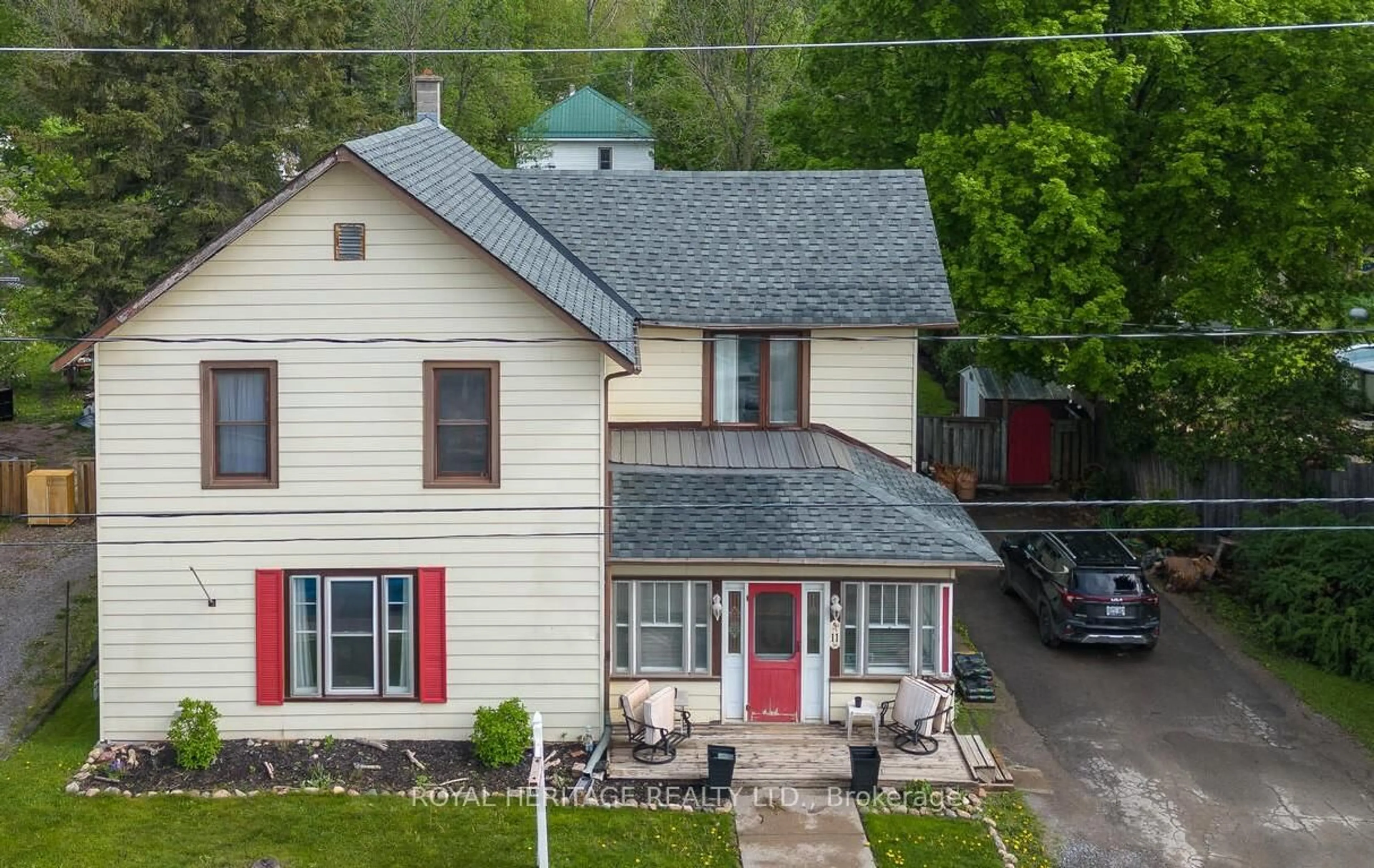A pic from outside/outdoor area/front of a property/back of a property/a pic from drone, street for 11 George St, Havelock-Belmont-Methuen Ontario K0L 1Z0