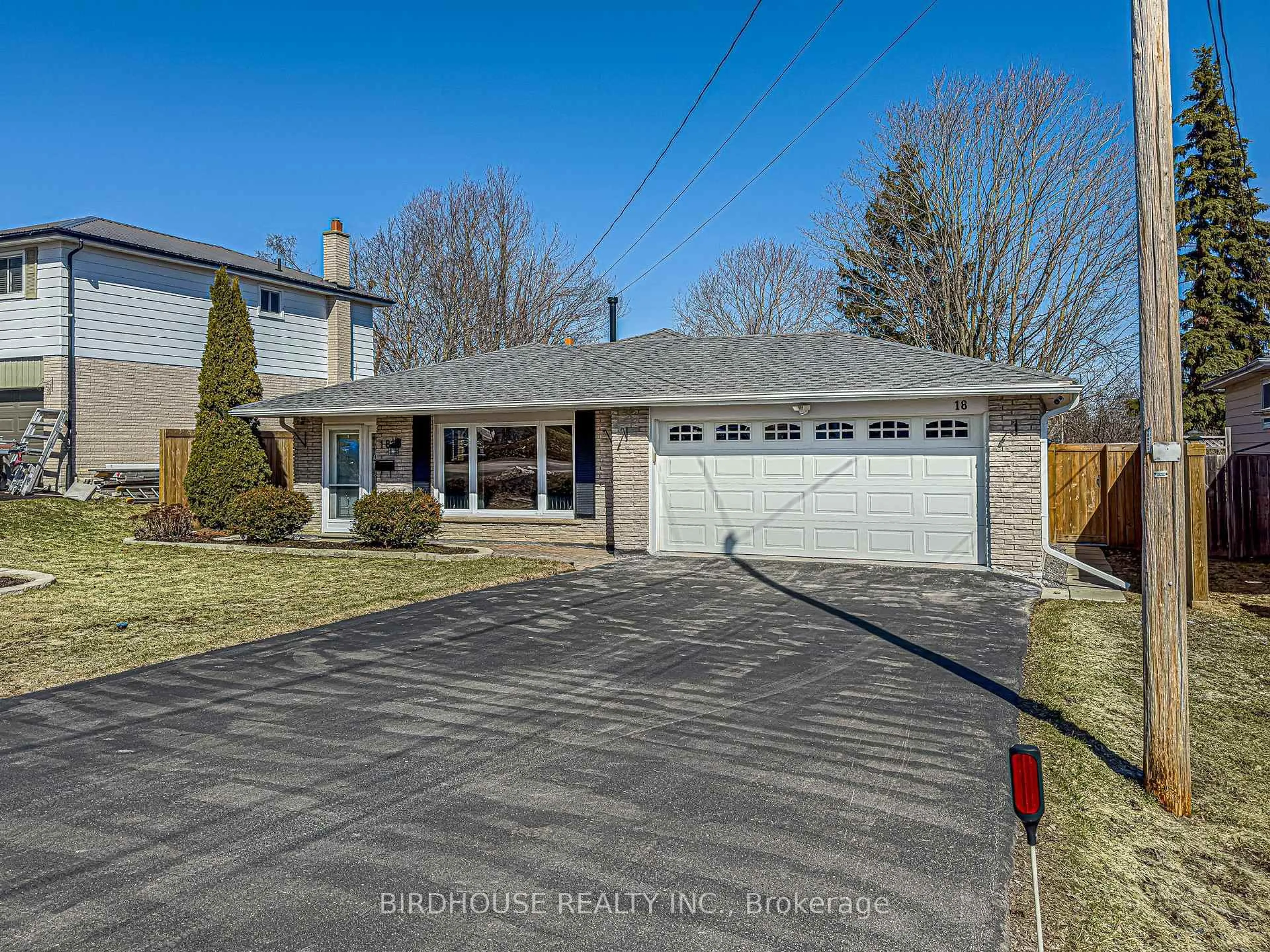 A pic from outside/outdoor area/front of a property/back of a property/a pic from drone, street for 18 Mohawk Dr, Kawartha Lakes Ontario K9V 0J6