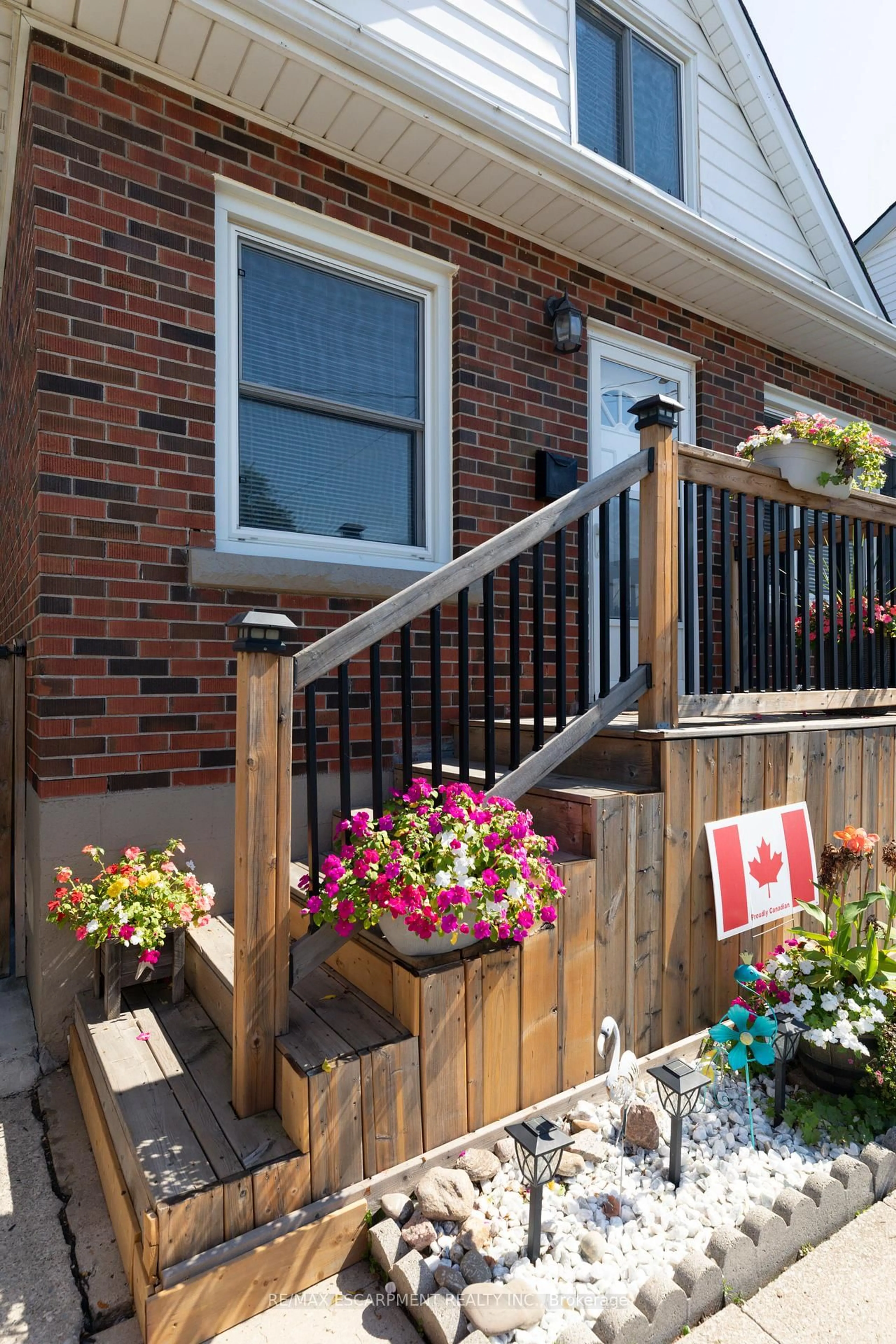 Unknown for 118 JULIAN Ave, Hamilton Ontario L8H 5R7