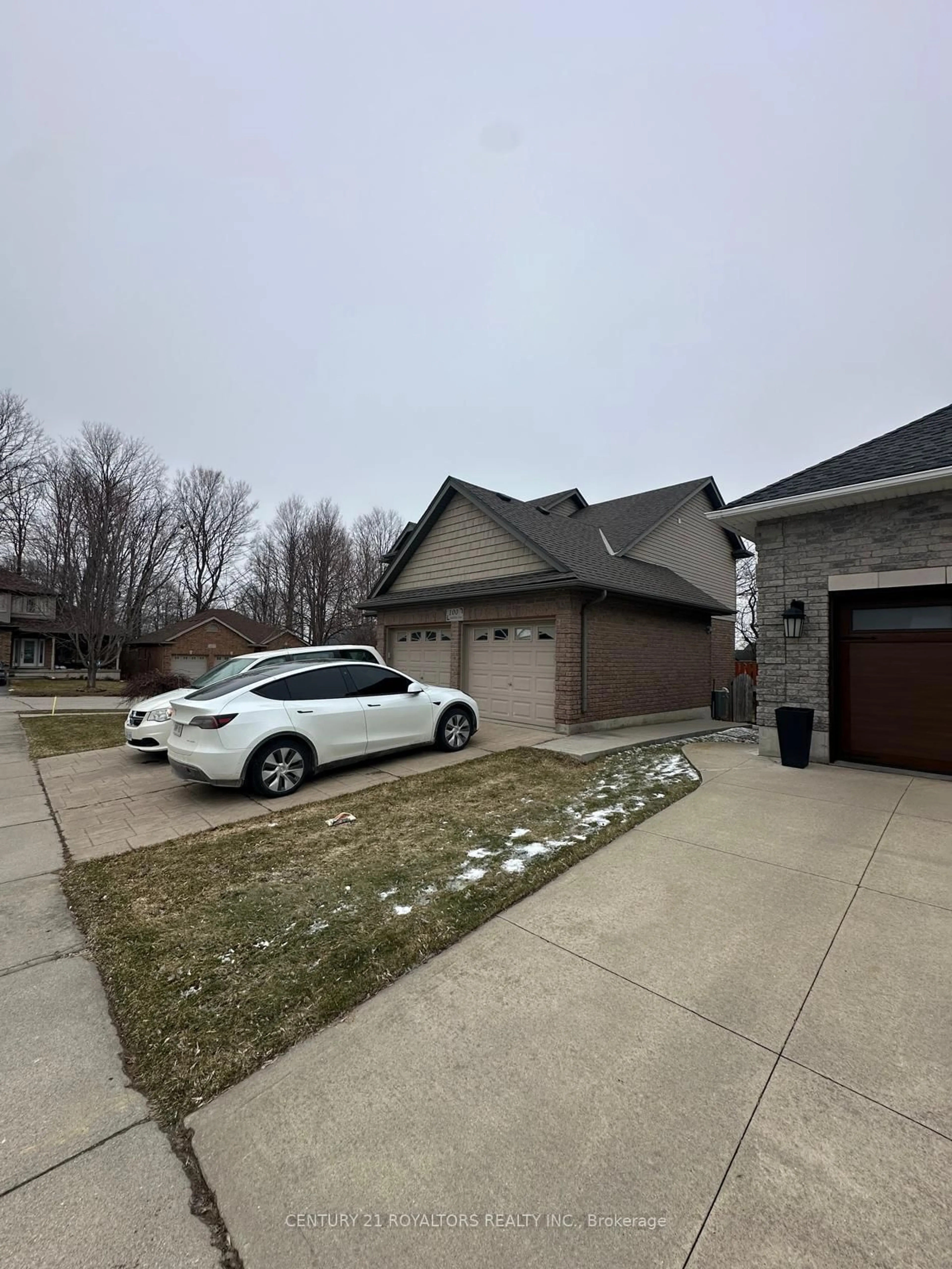 Unknown for 100 Southview Crt, Woodstock Ontario N4S 9A5