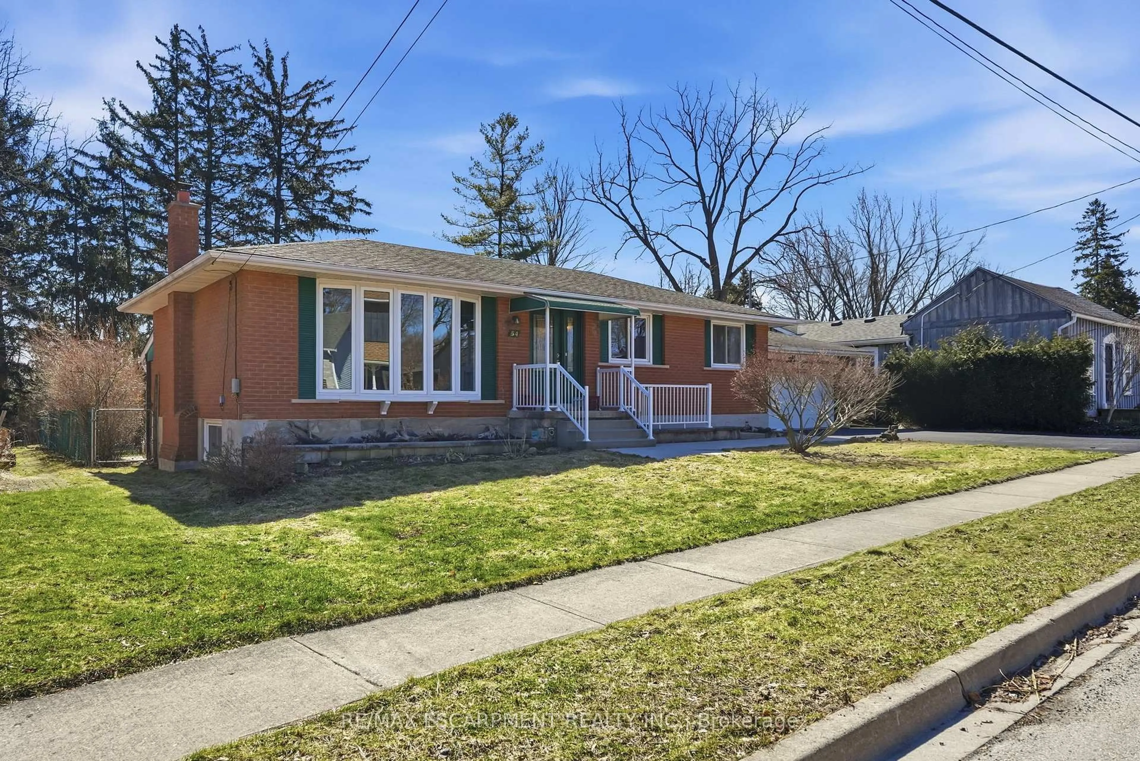 Home with brick exterior material, street for 54 Nelson St, Hamilton Ontario L0R 2H0