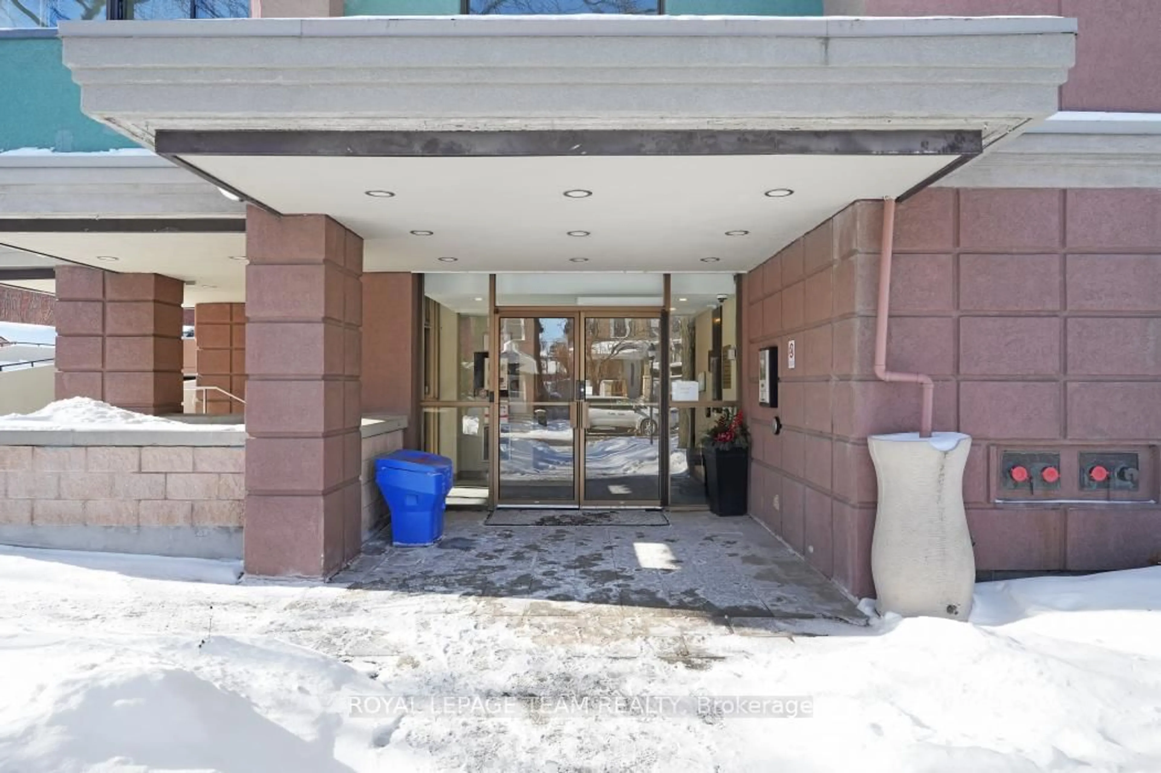 Lobby for 40 Arthur St #1004, Ottawa Ontario K1R 7T5