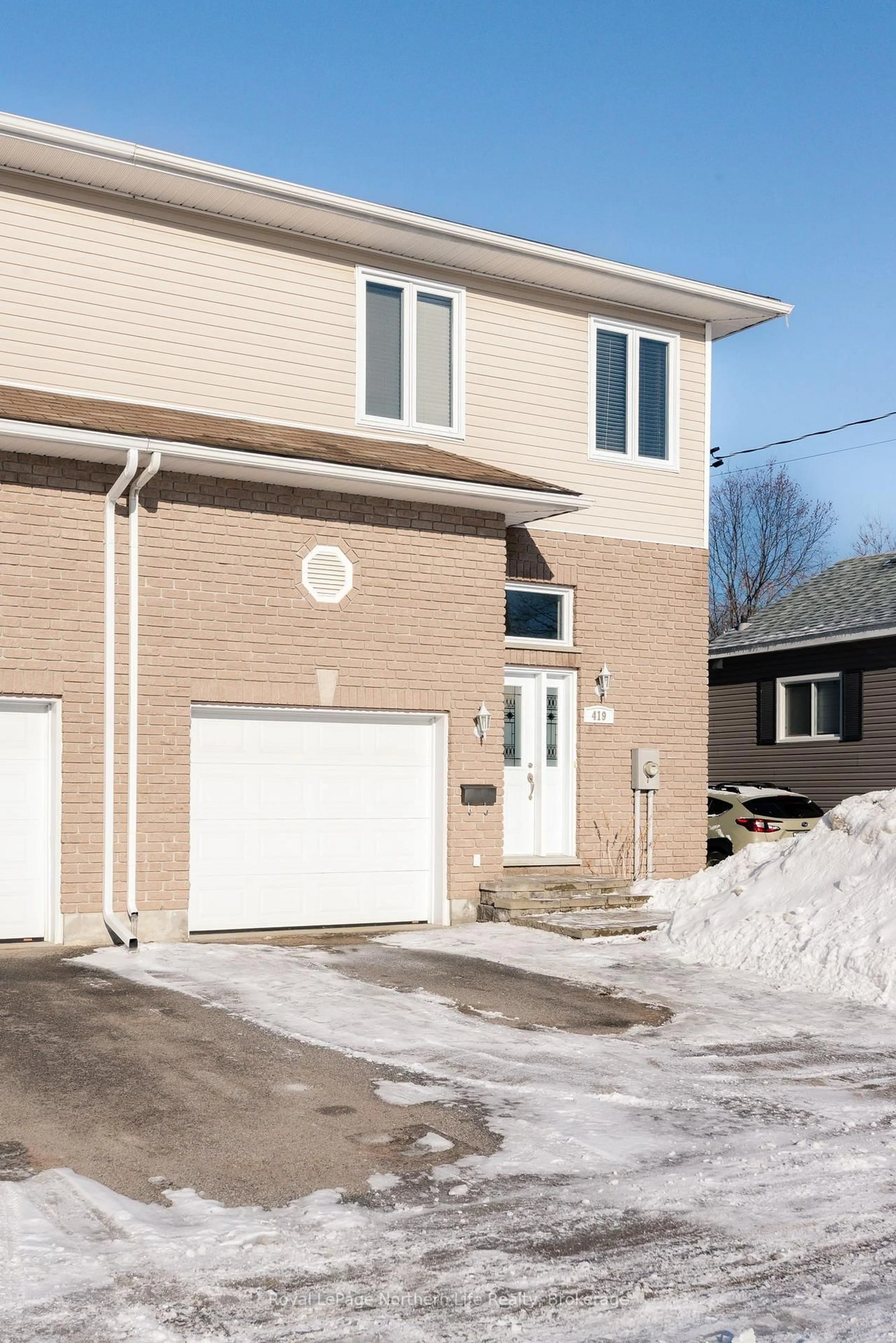 Home with brick exterior material, street for 419 King St, North Bay Ontario P1B 6A1