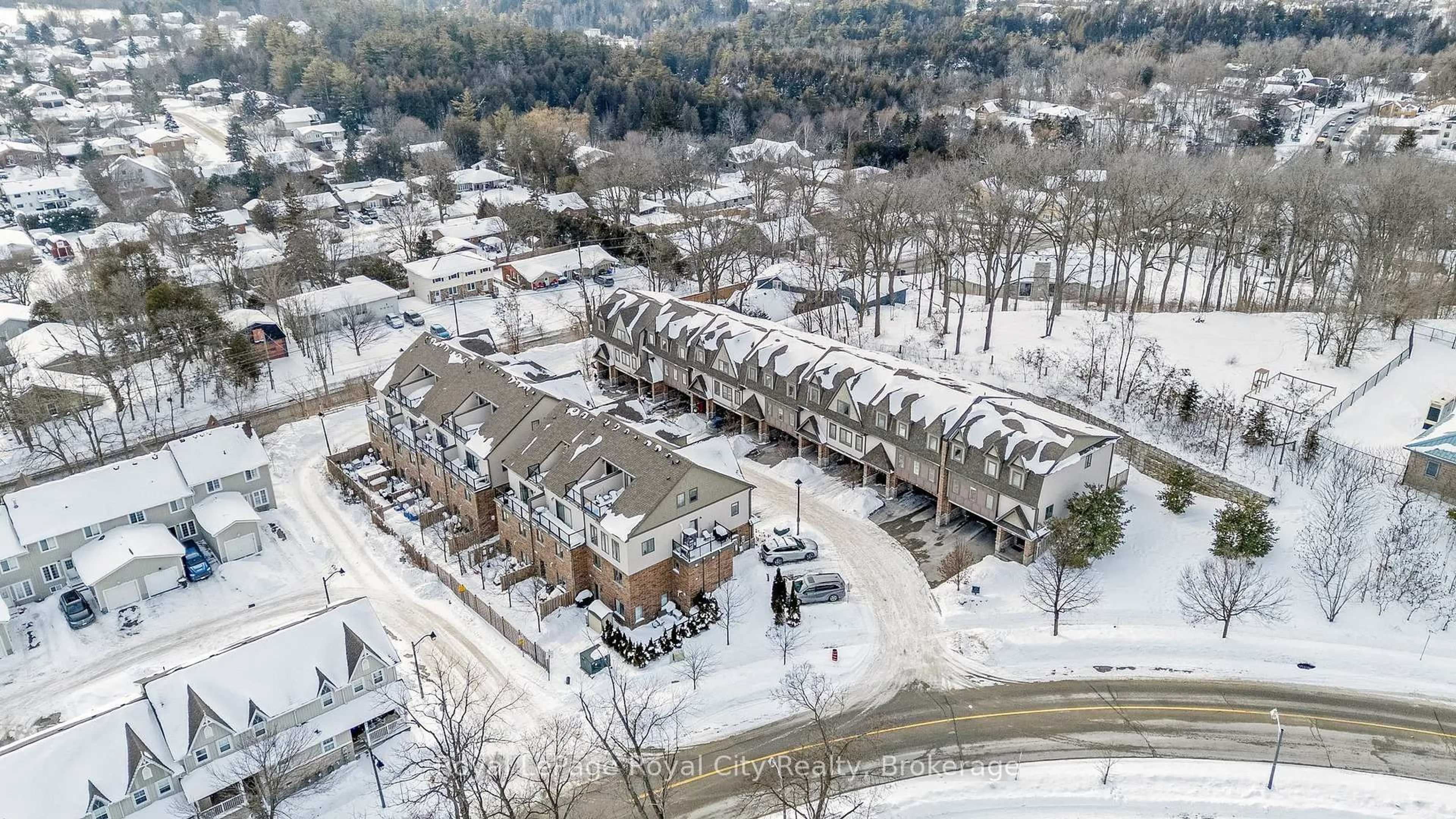 A pic from outside/outdoor area/front of a property/back of a property/a pic from drone, unknown for 19B Guthrie Lane, Guelph/Eramosa Ontario N0B 2K0