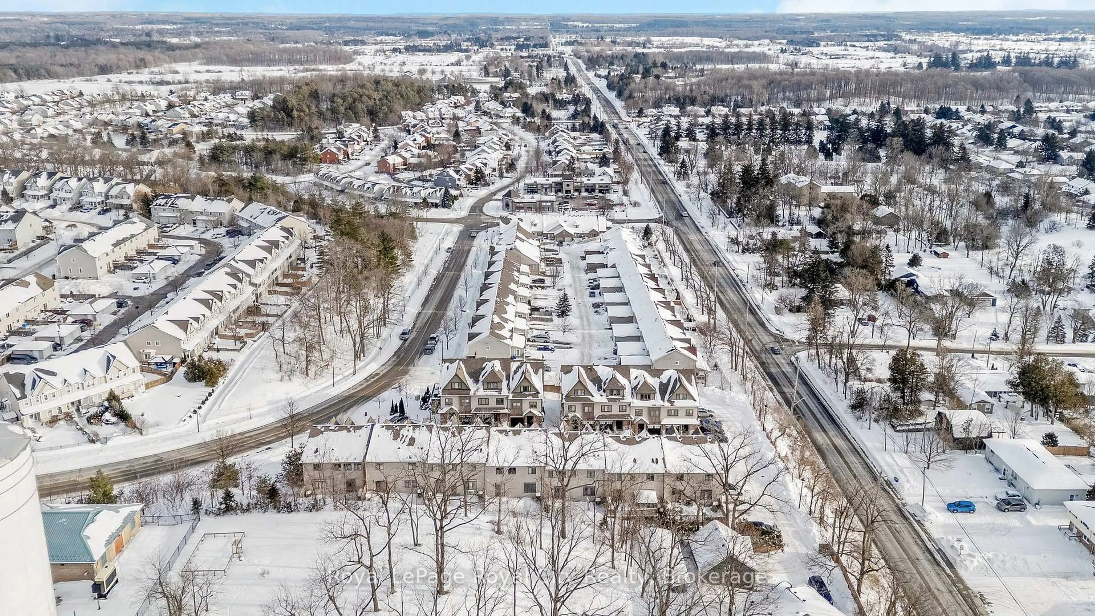 A pic from outside/outdoor area/front of a property/back of a property/a pic from drone, street for 19B Guthrie Lane, Guelph/Eramosa Ontario N0B 2K0