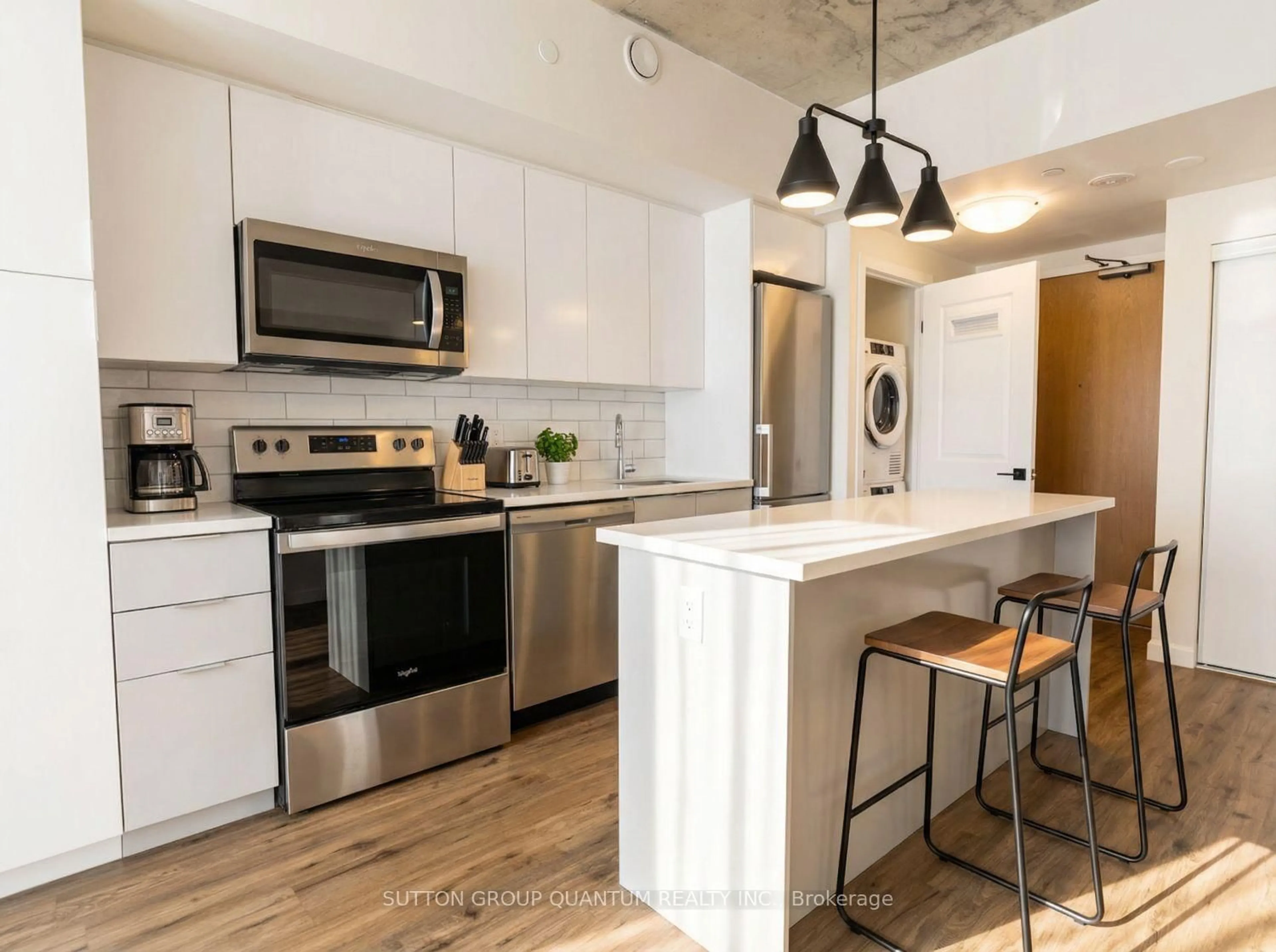 Open concept kitchen, unknown for 7 Erie Ave #801, Brantford Ontario N3S 0K5