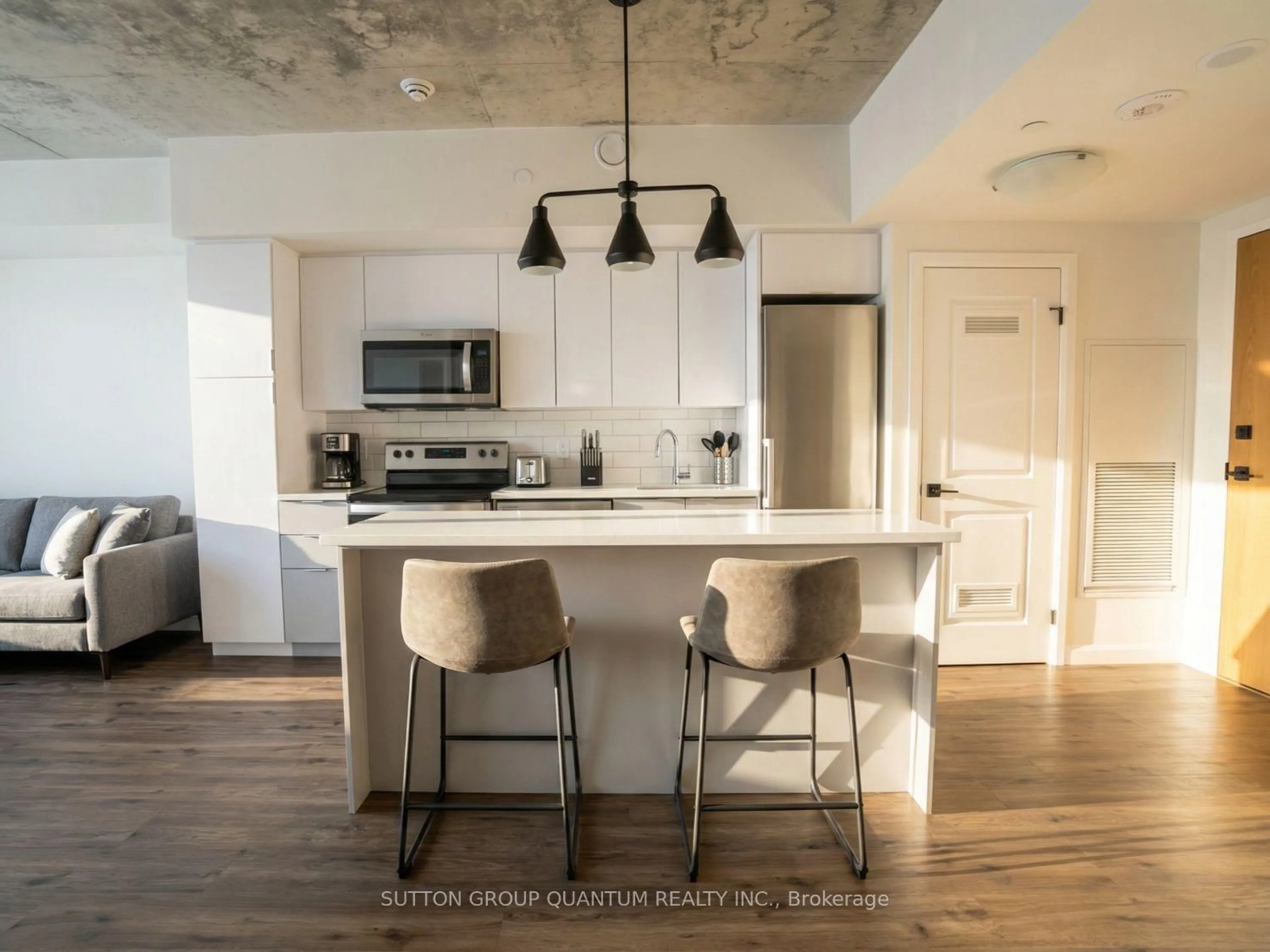 Open concept kitchen, unknown for 7 Erie Ave #801, Brantford Ontario N3S 0K5