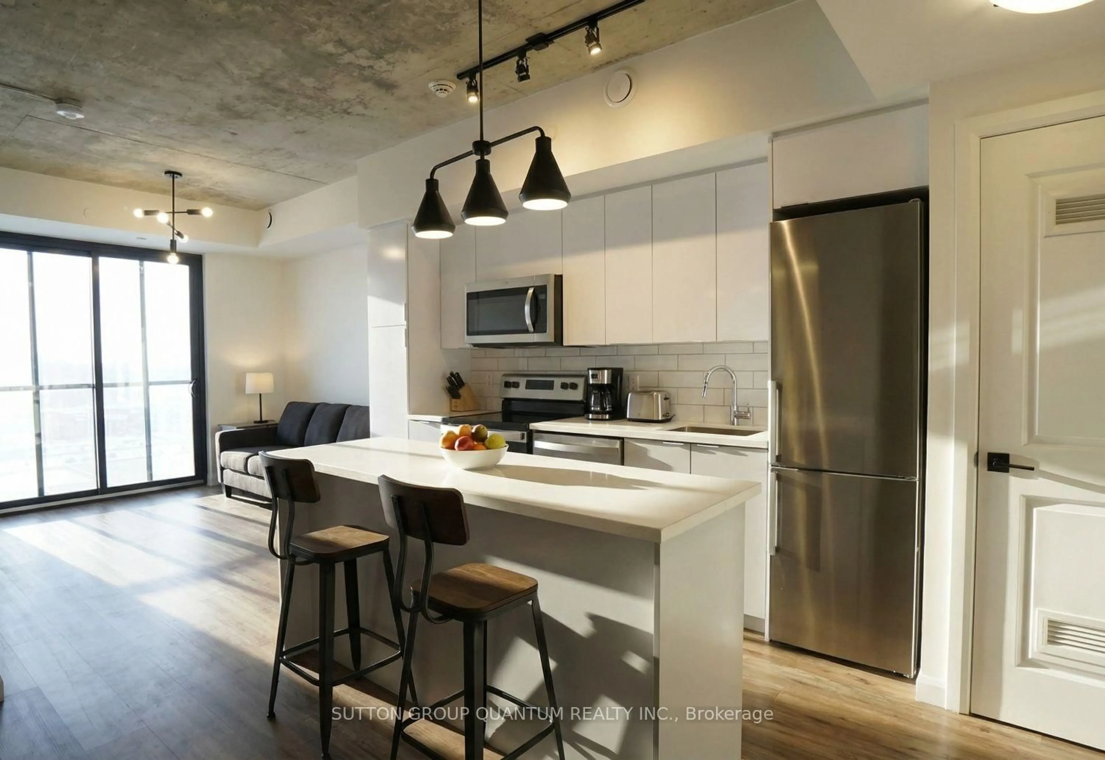 Open concept kitchen, unknown for 7 Erie Ave #801, Brantford Ontario N3S 0K5