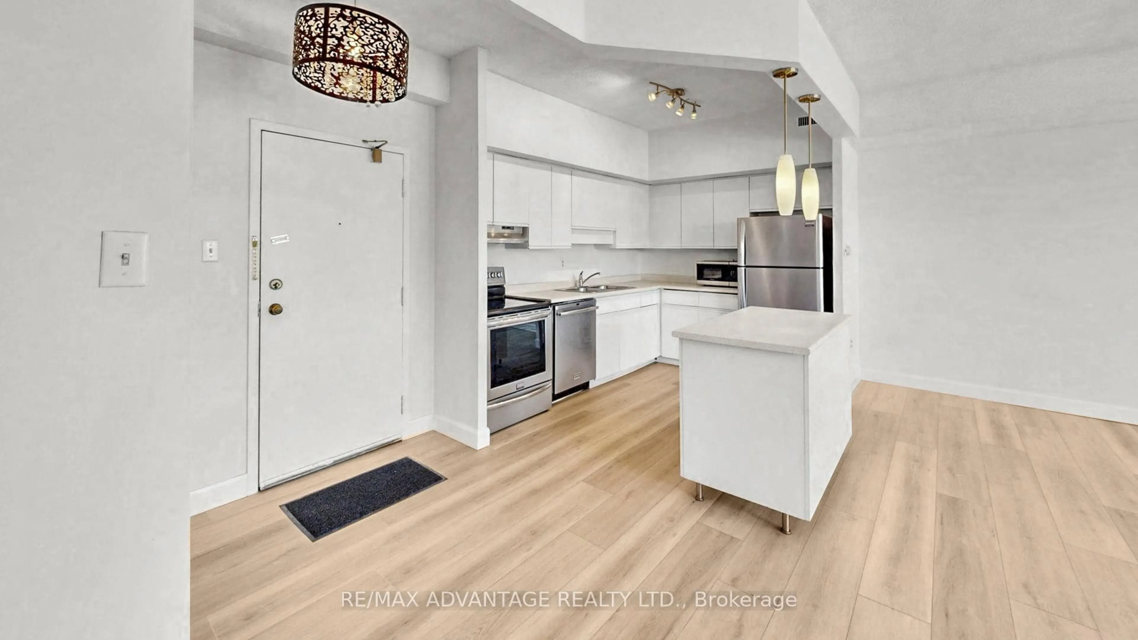 Open concept kitchen, unknown for 521 Riverside Dr #106, London North Ontario N6H 5E2