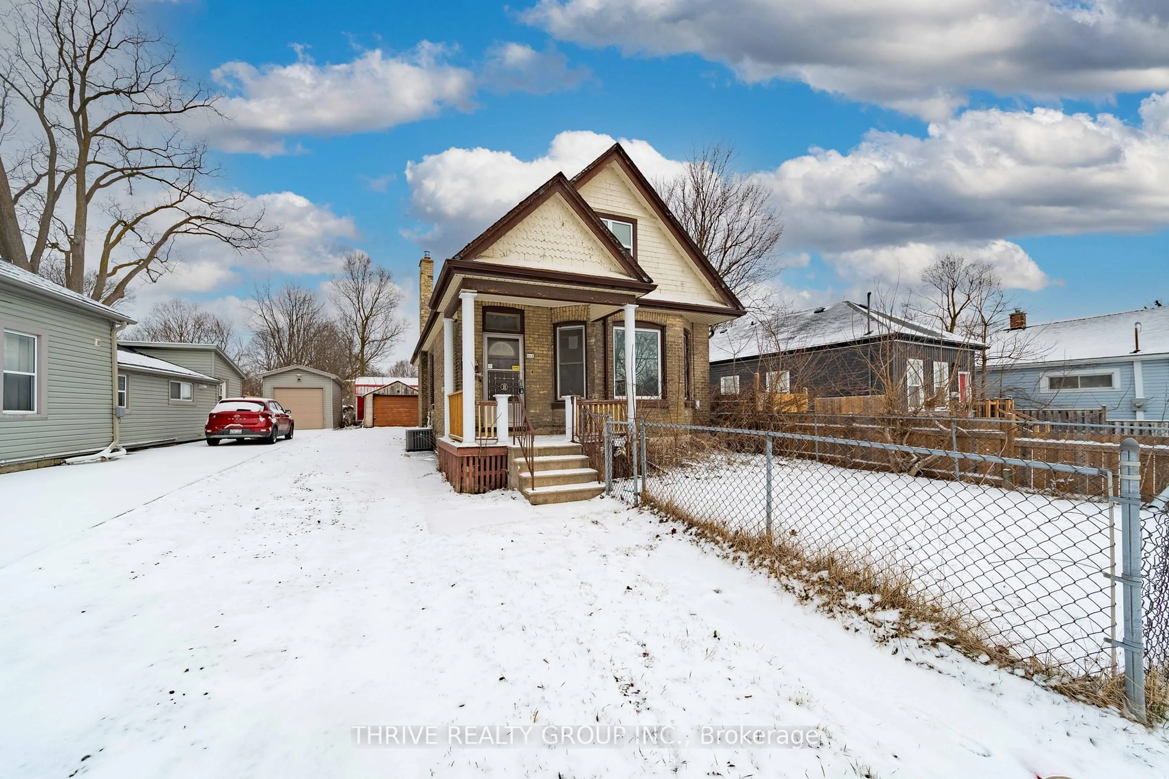 A pic from outside/outdoor area/front of a property/back of a property/a pic from drone, street for 864 Stedwell St, London East Ontario N5Z 1L8