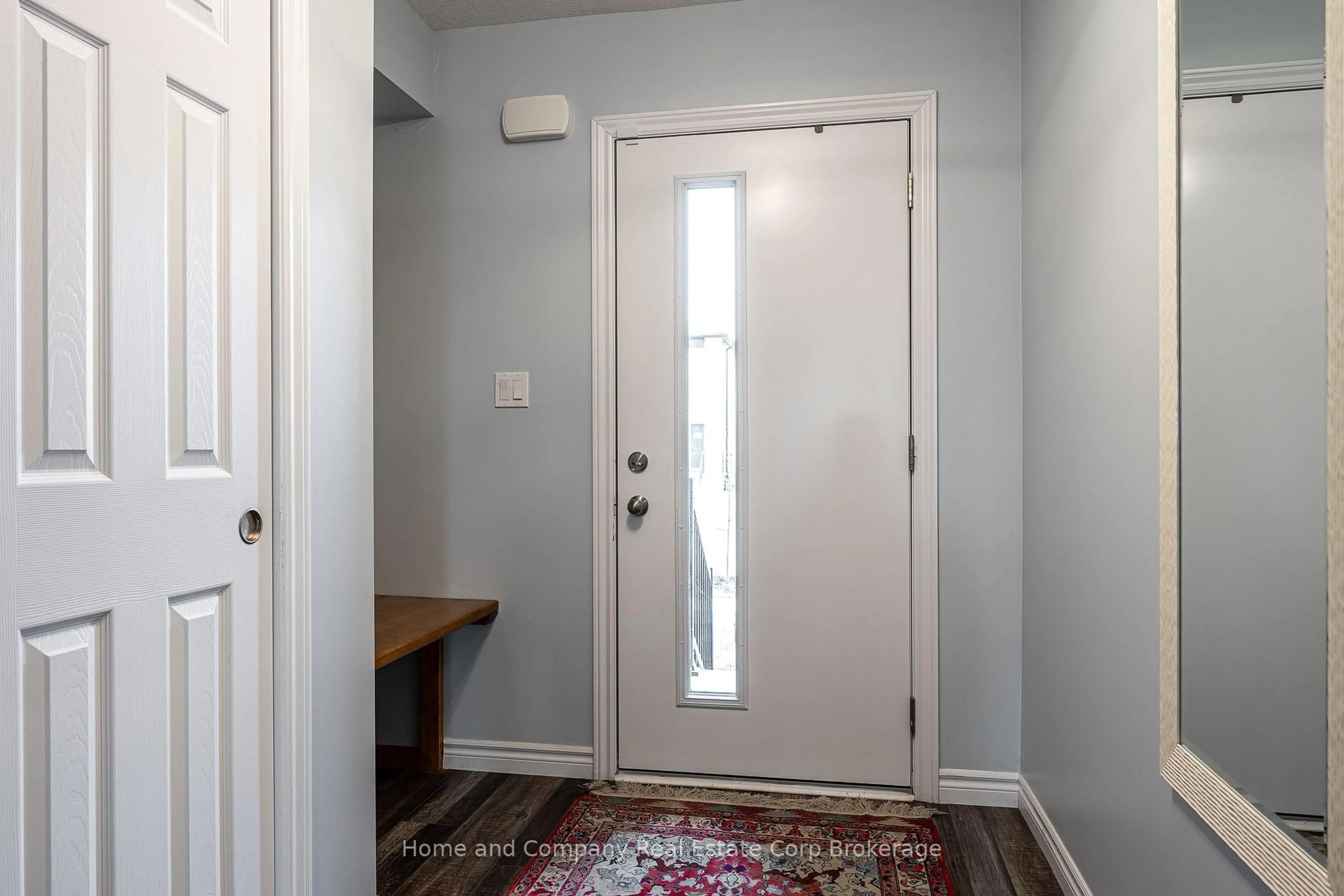 Indoor entryway for 376 Bradshaw Dr, Stratford Ontario N5A 0K2