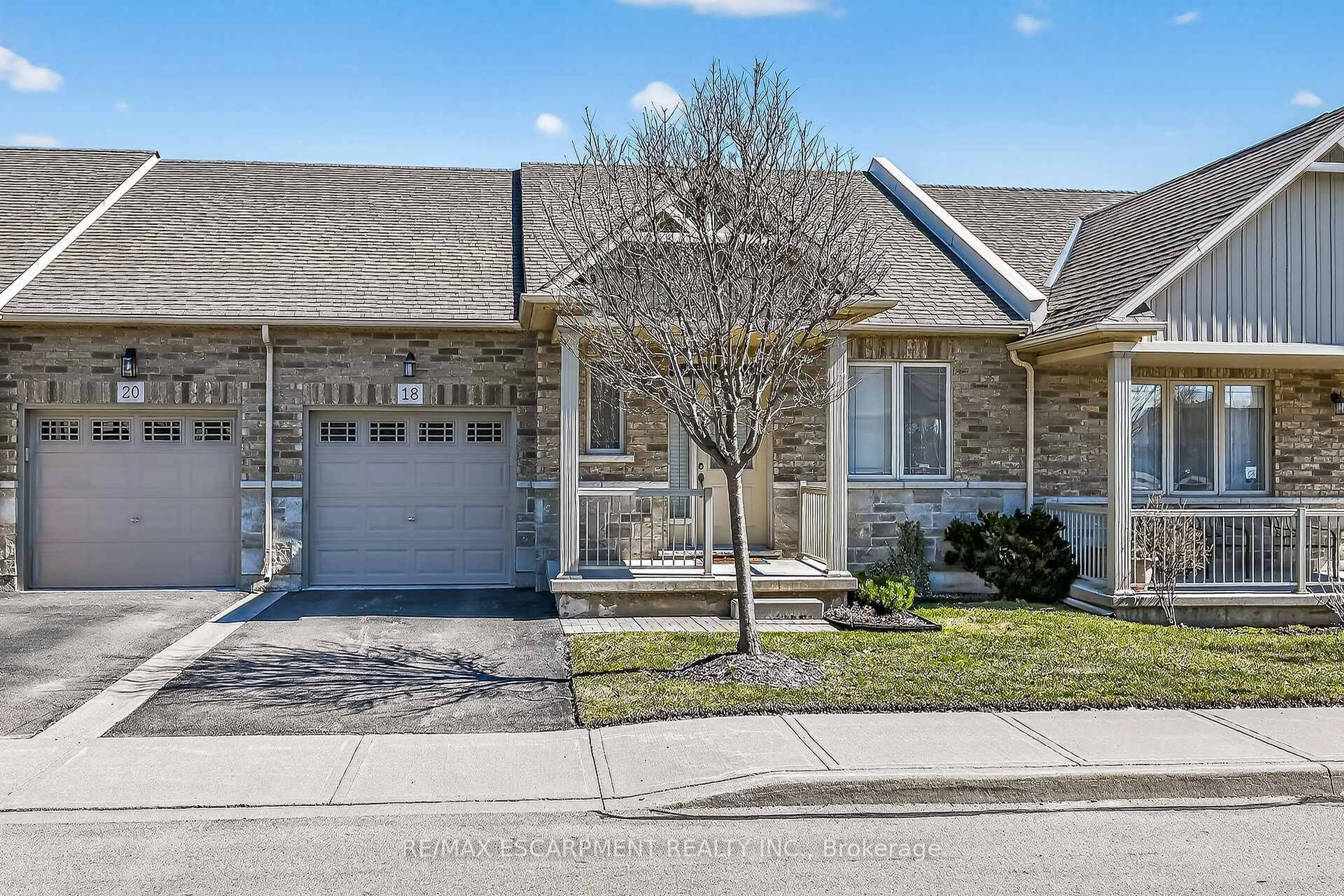 Unknown for 18 Ecker Lane, Hamilton Ontario L0R 1C0