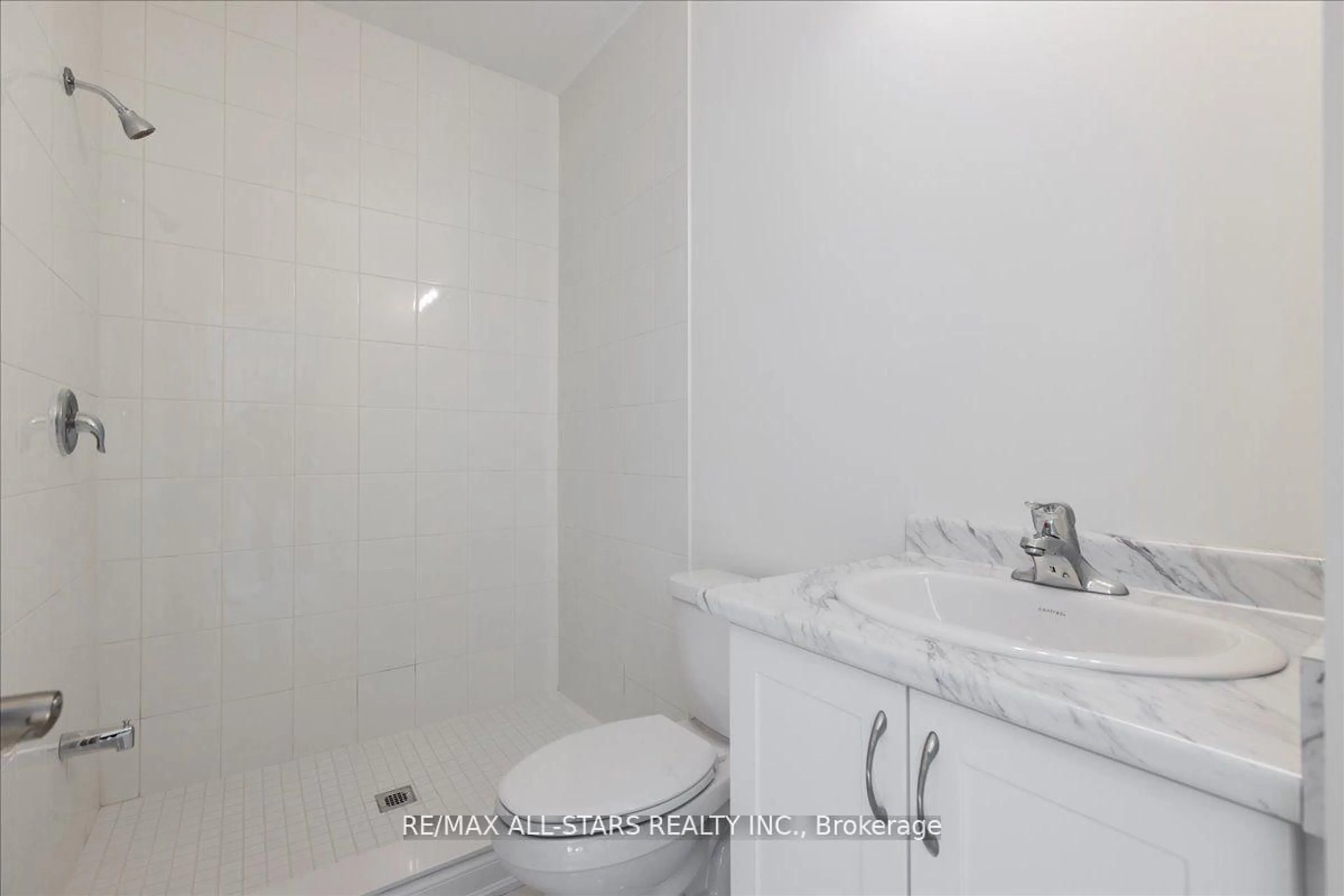 Standard bathroom, unknown for 23 Preserve Rd, Bancroft Ontario K0L 1C0